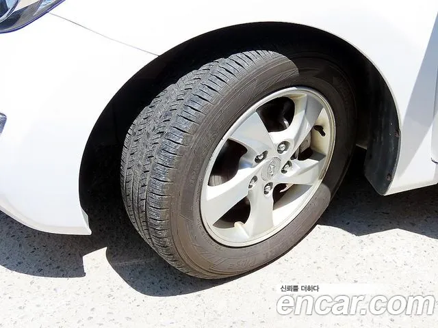 Hyundai Elantra MD 2012 — 8