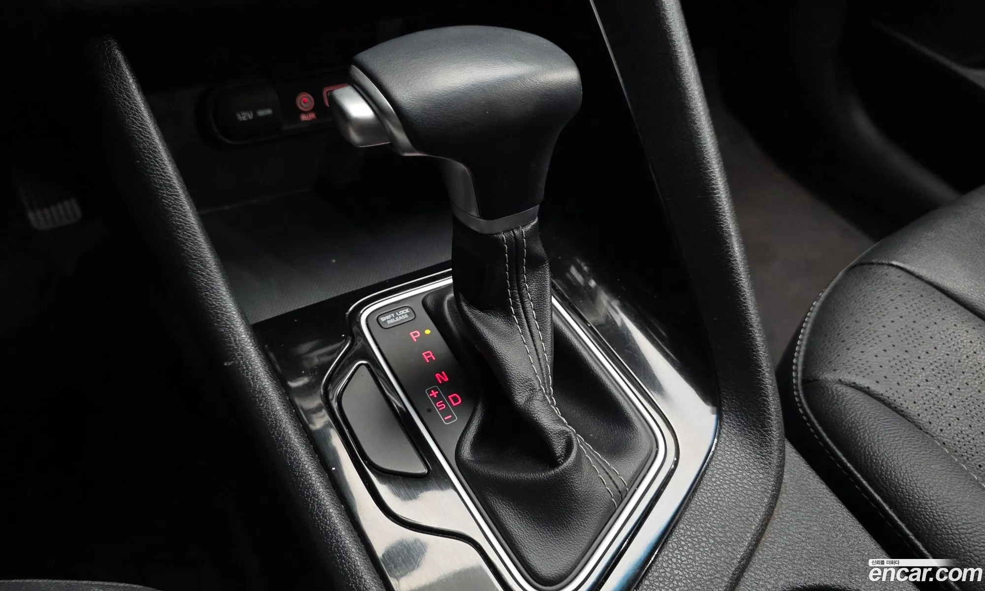 Kia Niro 2017 KNACB81CGHA074044 — 6