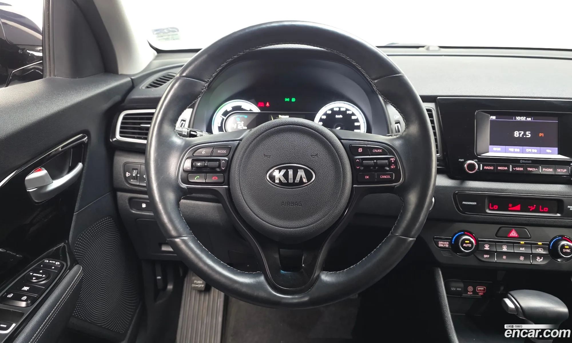 Kia Niro 2017 KNACB81CGHA074044 — 7