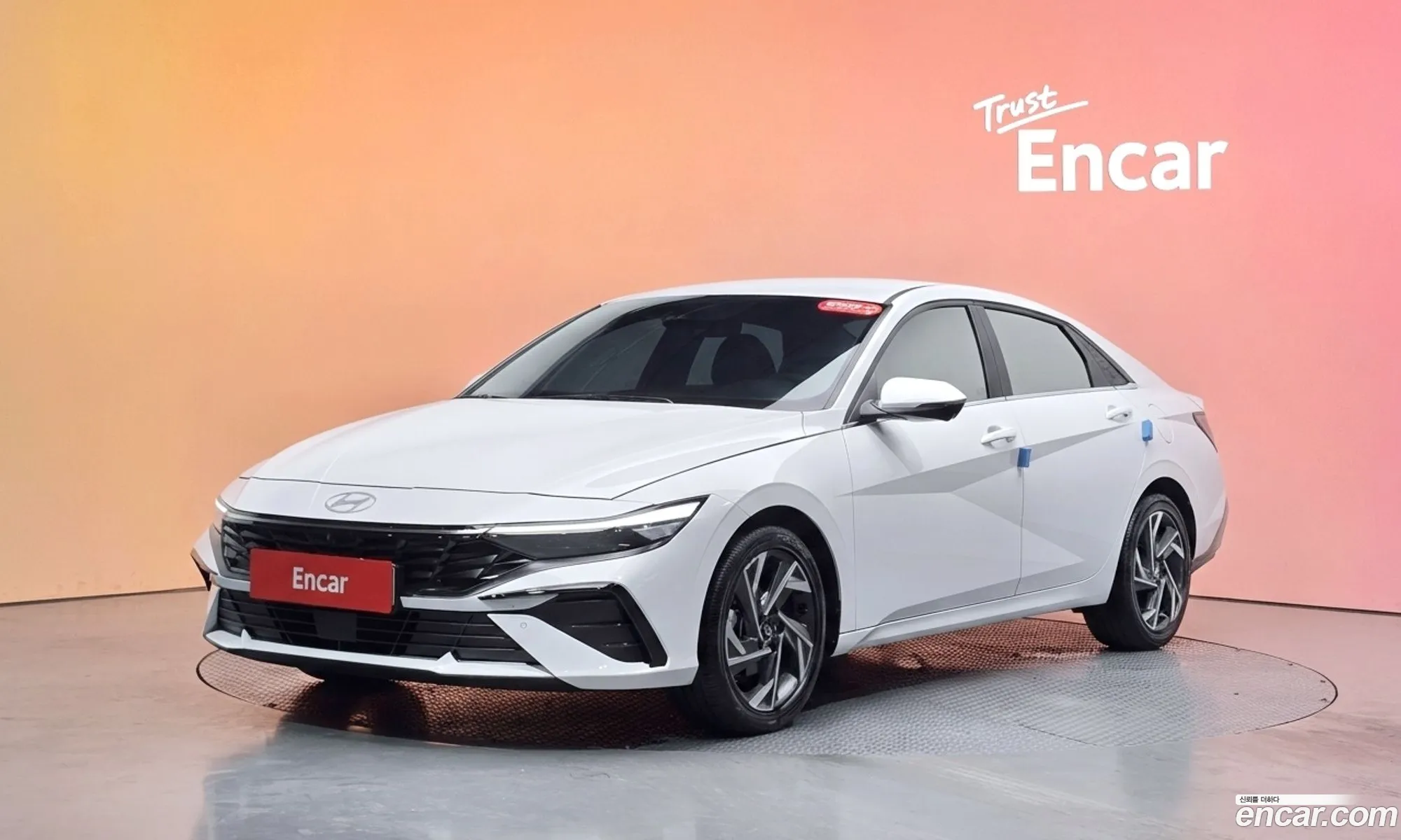Hyundai Elantra 2024 — 2