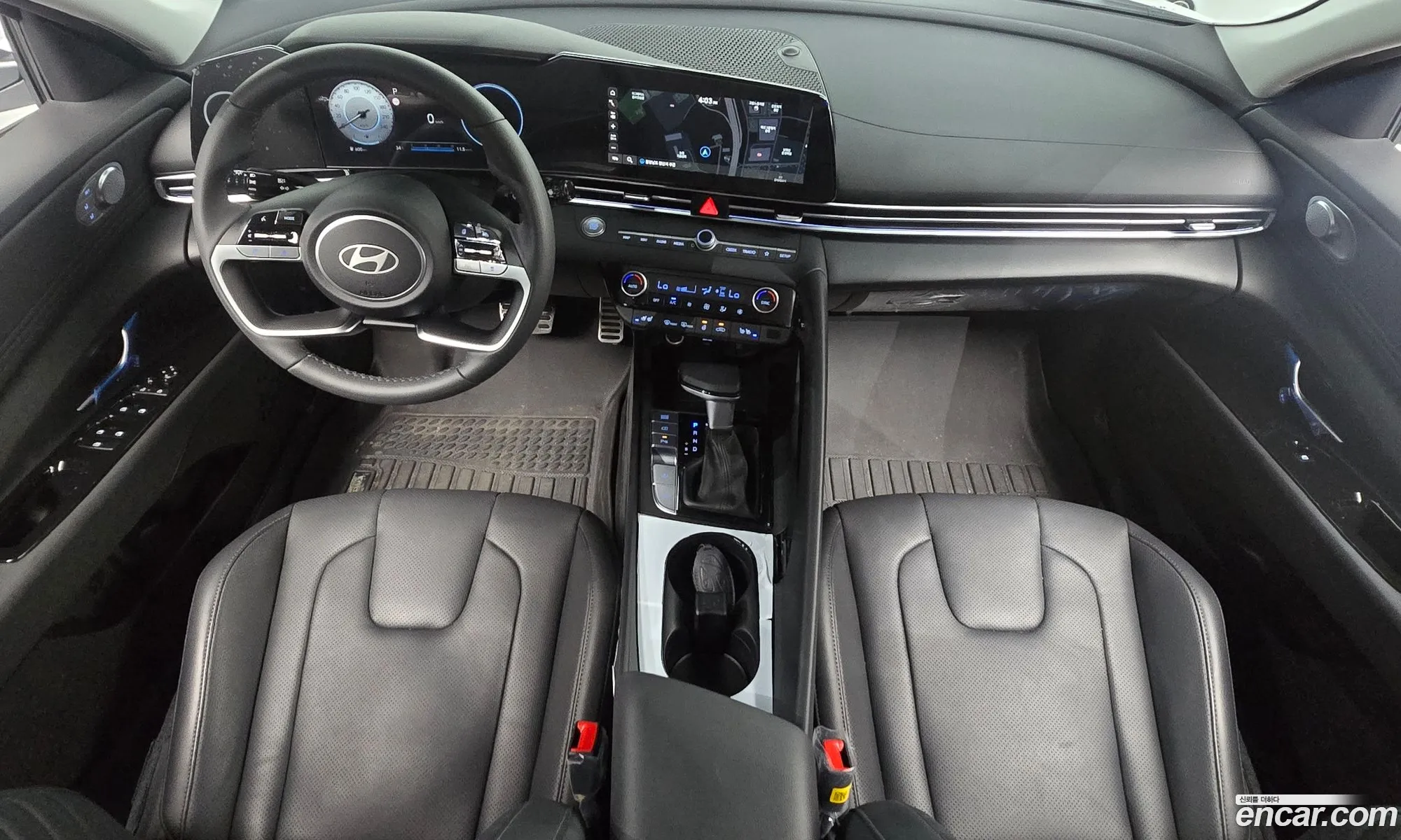 Hyundai Elantra 2024 — 4