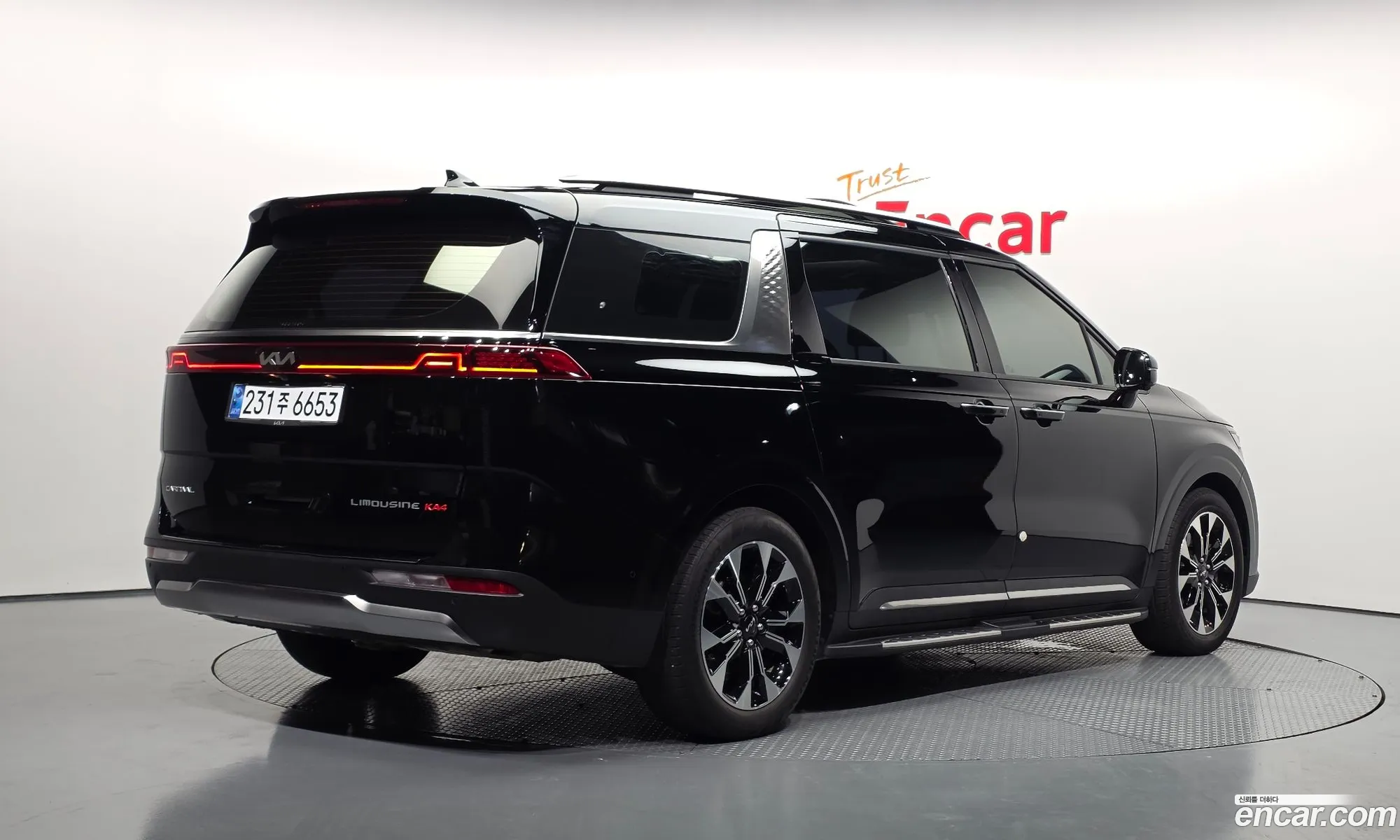 Kia Carnival 2022 KNANE813BPS192884 — 18