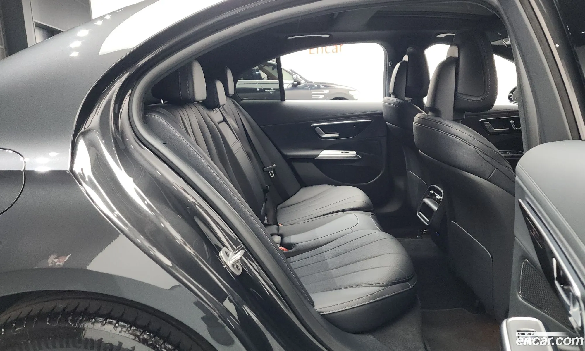 Mercedes-Benz E-Class W214 2025 — 13