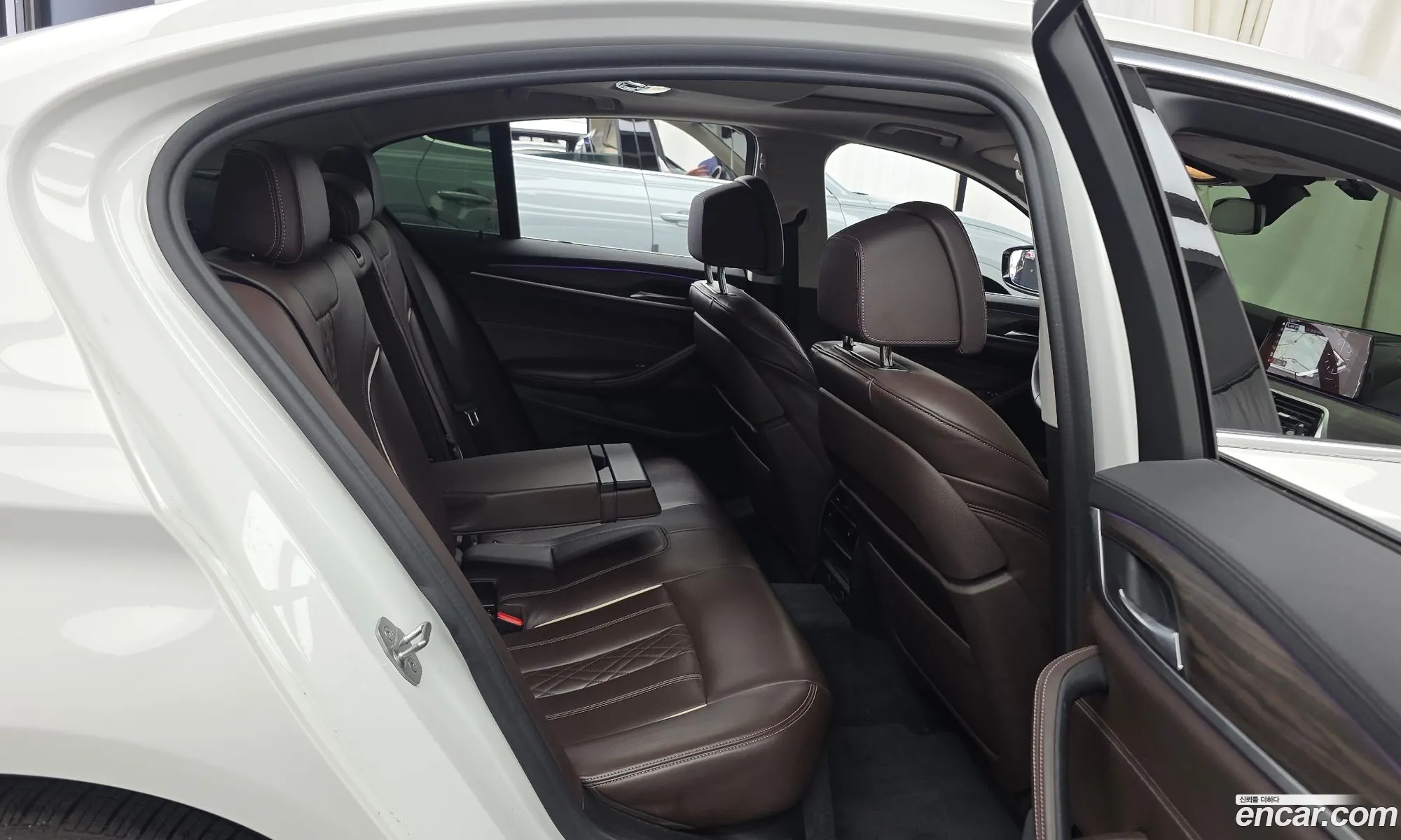 BMW 5 Series 2019 WBAJF3101KBS70670 — 12