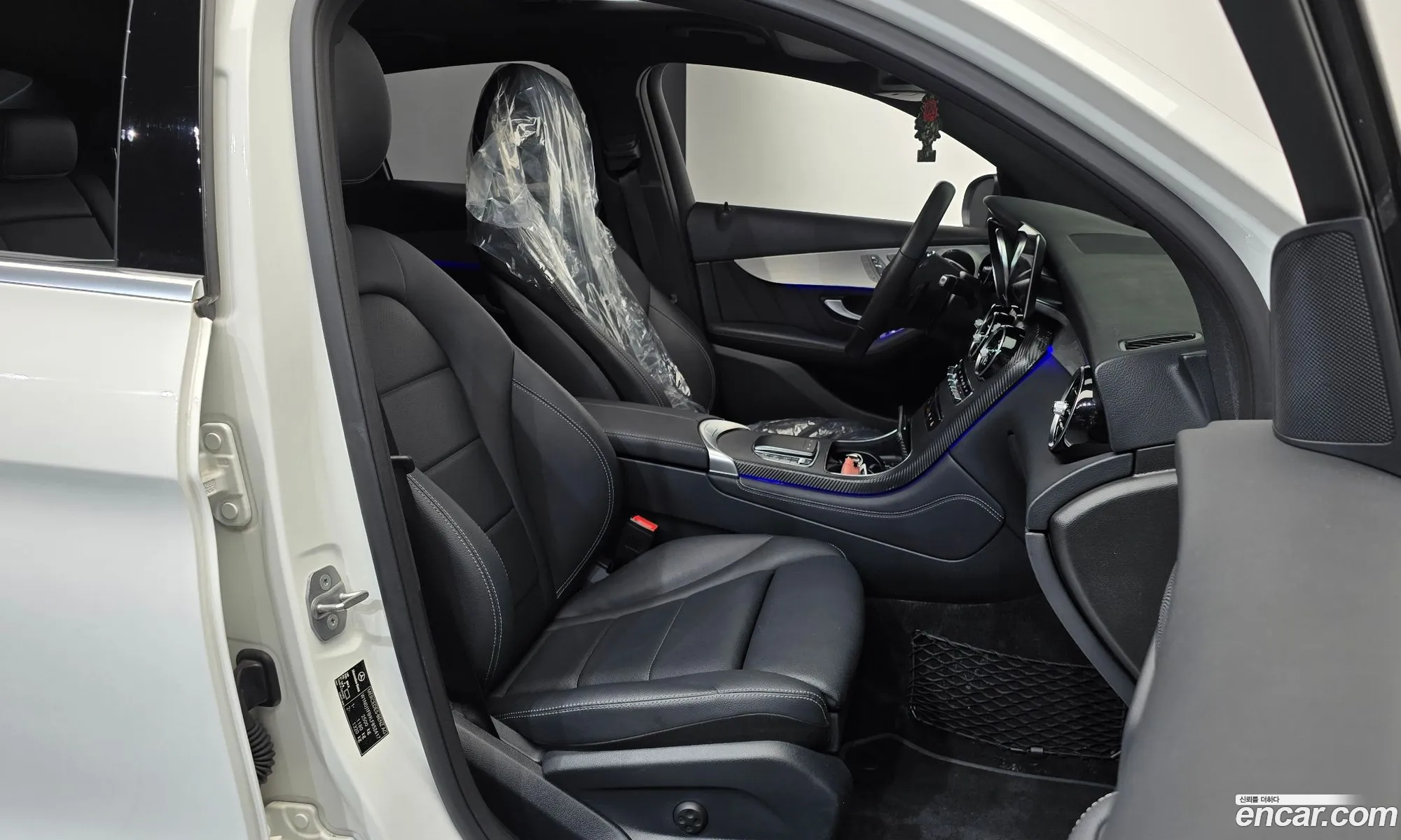 Mercedes-Benz GLC-Class X253 2020 — 28