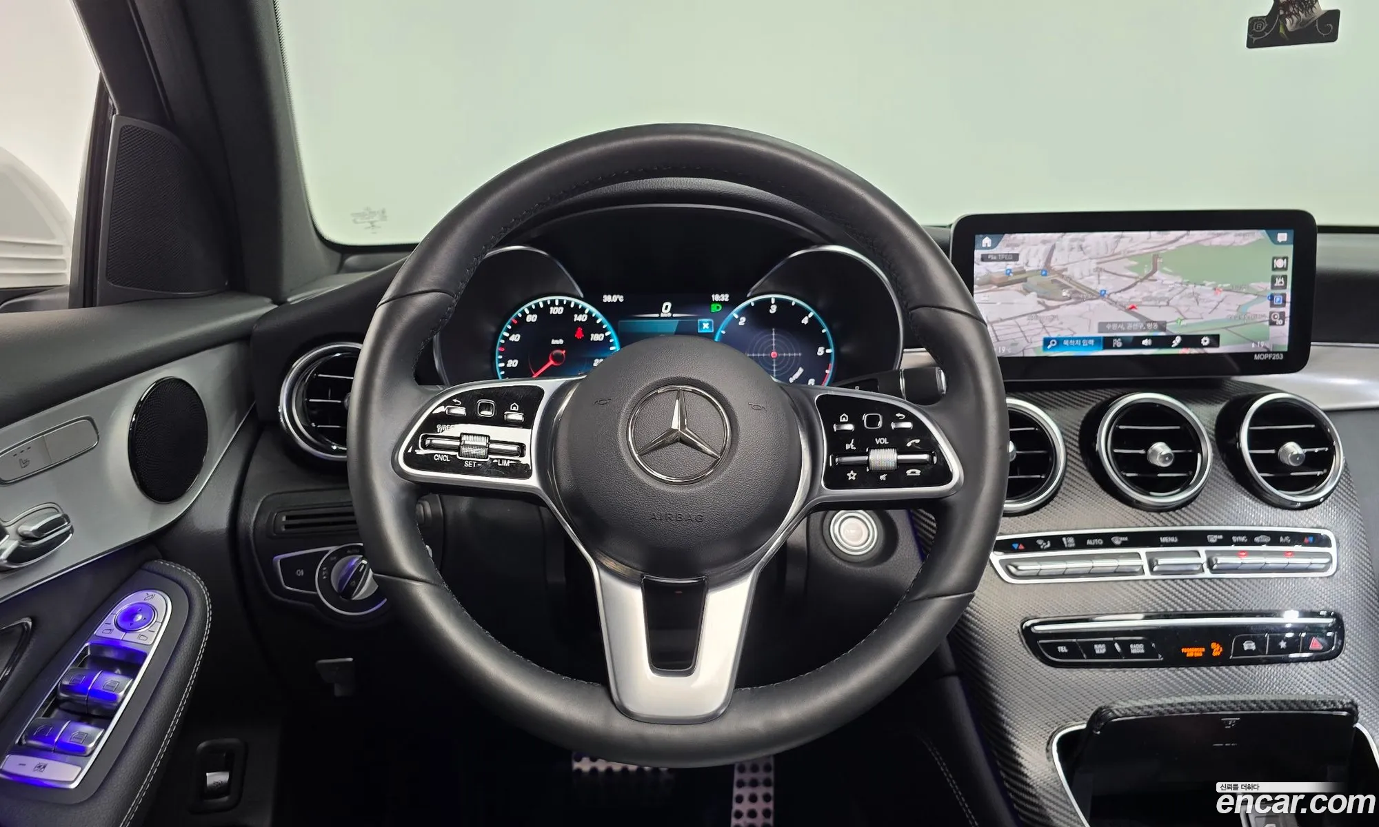 Mercedes-Benz GLC-Class X253 2020 — 24