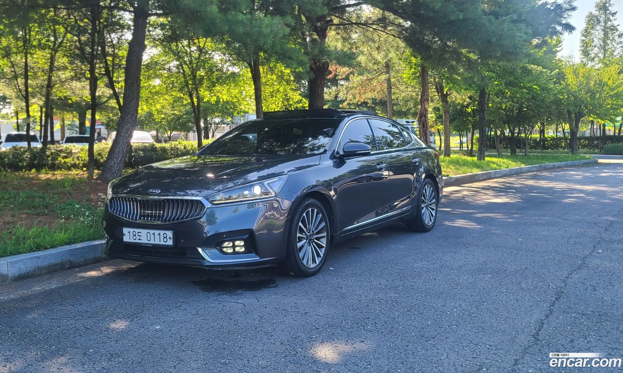 Kia K7 2016 — 18