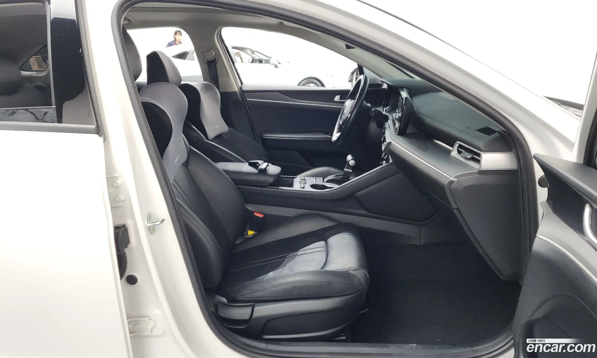 Kia K5 2021 KNAG541BBMA149443 — 10