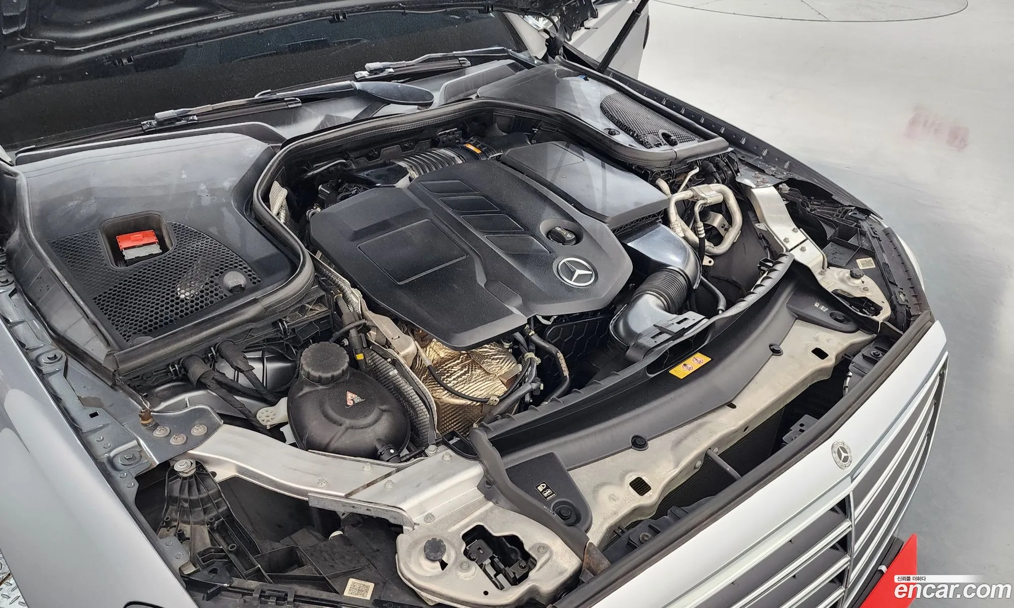 Mercedes-Benz E-Class W213 2019 WDDZF0EB2KA693138 — 10