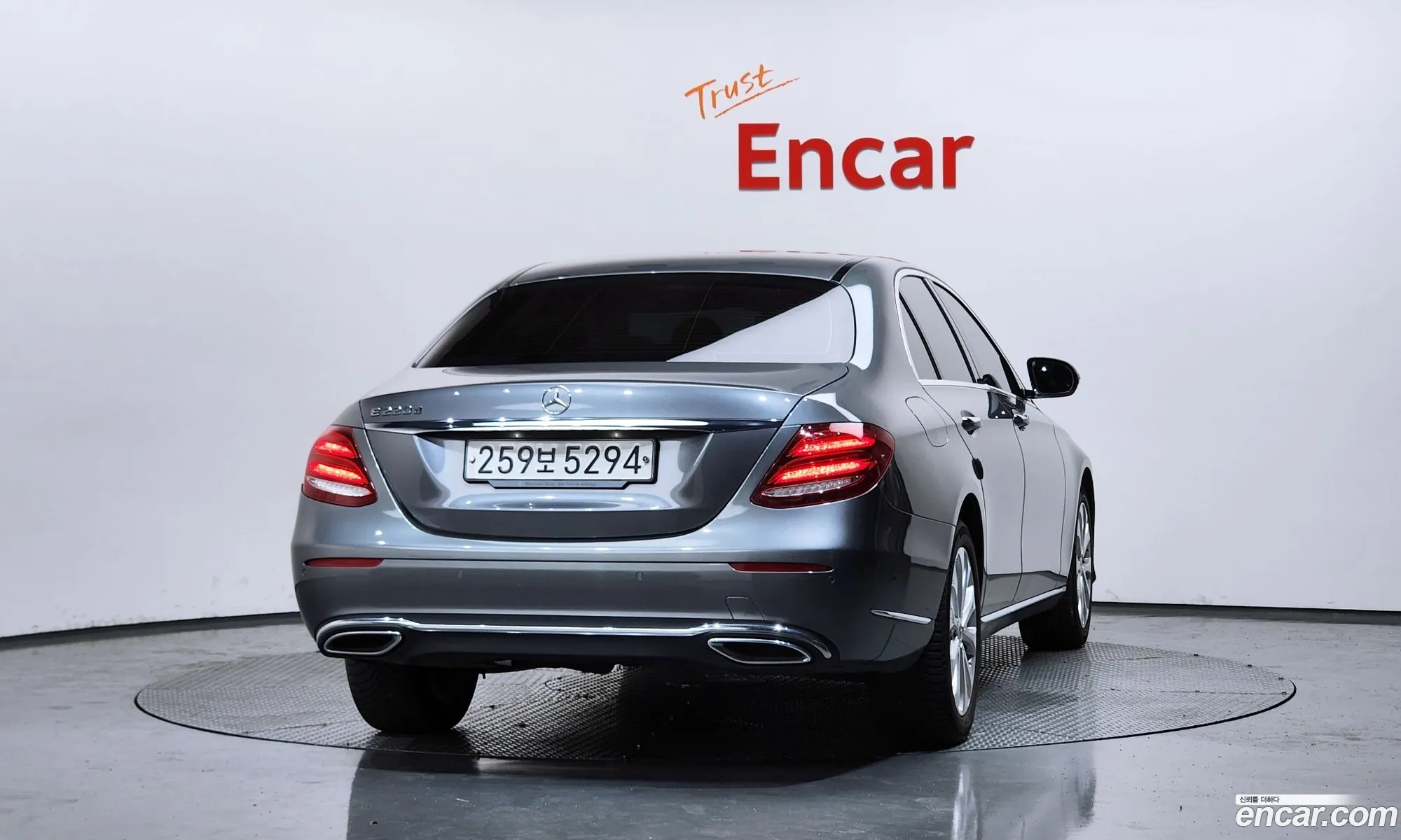 Mercedes-Benz E-Class W213 2019 WDDZF0EB2KA693138 — 20