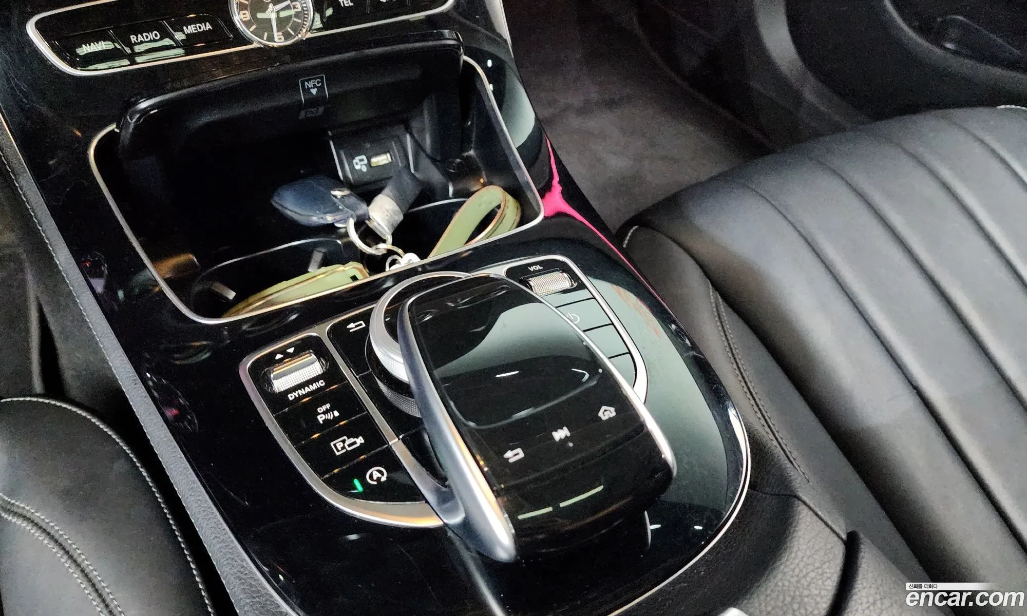 Mercedes-Benz E-Class W213 2019 WDDZF0EB2KA693138 — 3