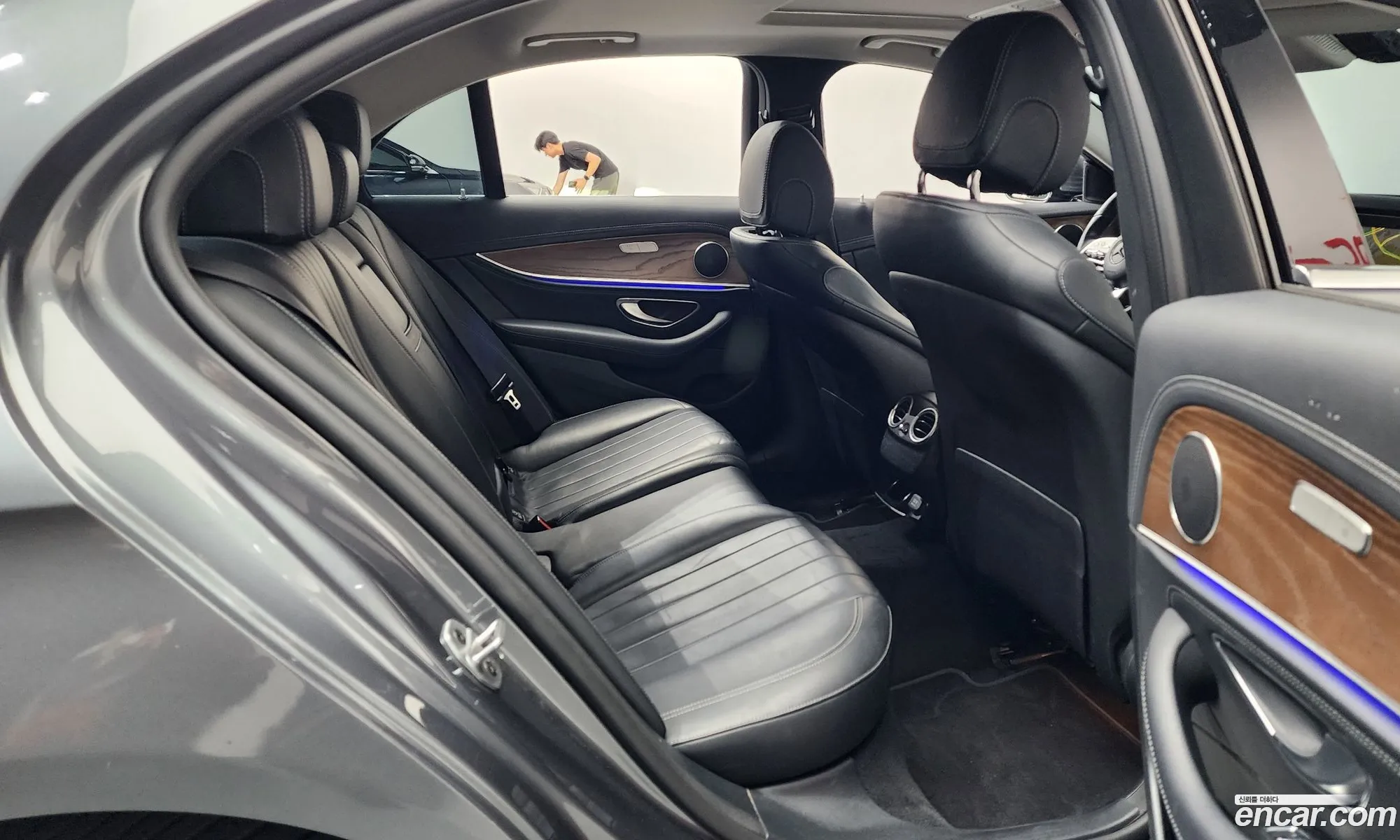 Mercedes-Benz E-Class W213 2019 WDDZF0EB2KA693138 — 15
