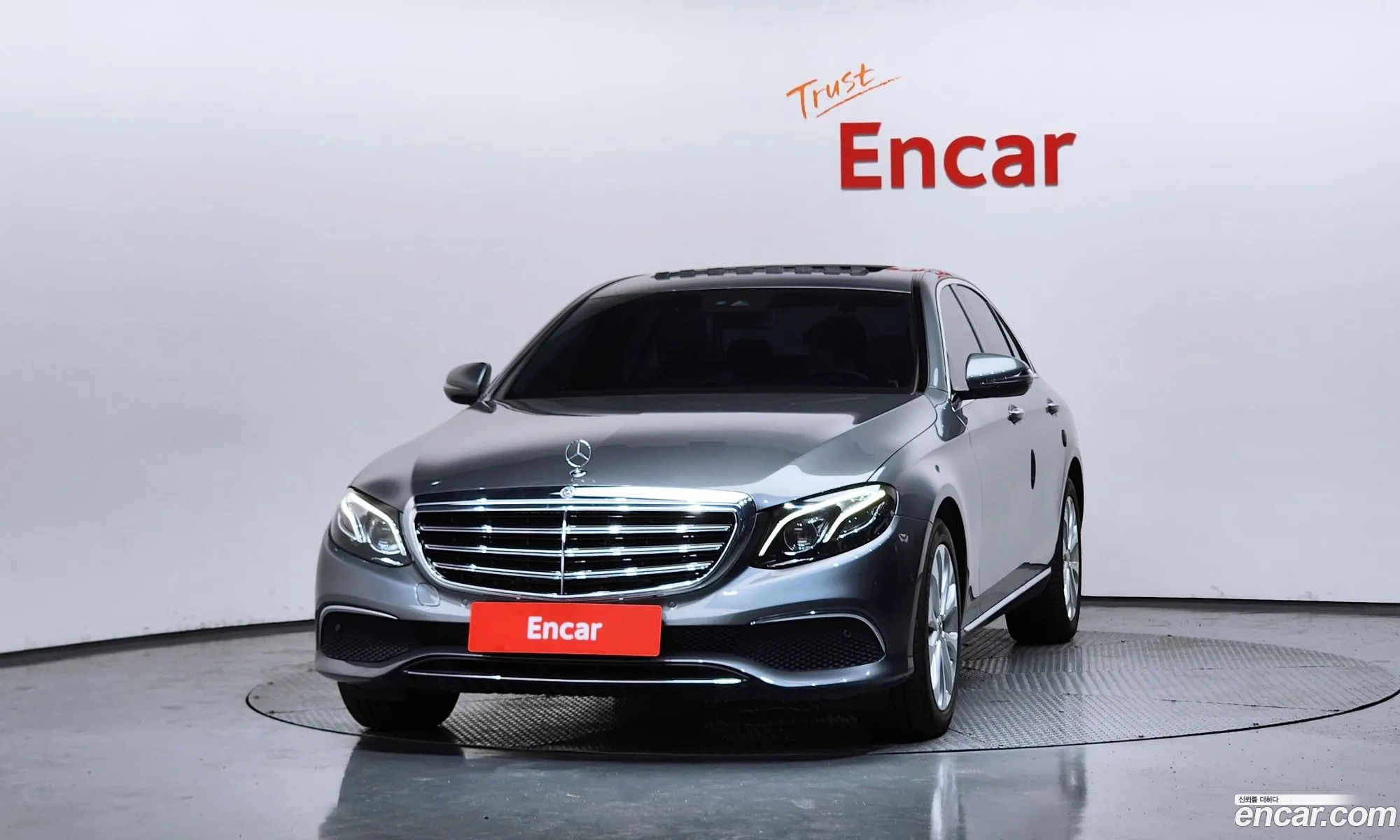 Mercedes-Benz E-Class W213 2019 WDDZF0EB2KA693138 — 8