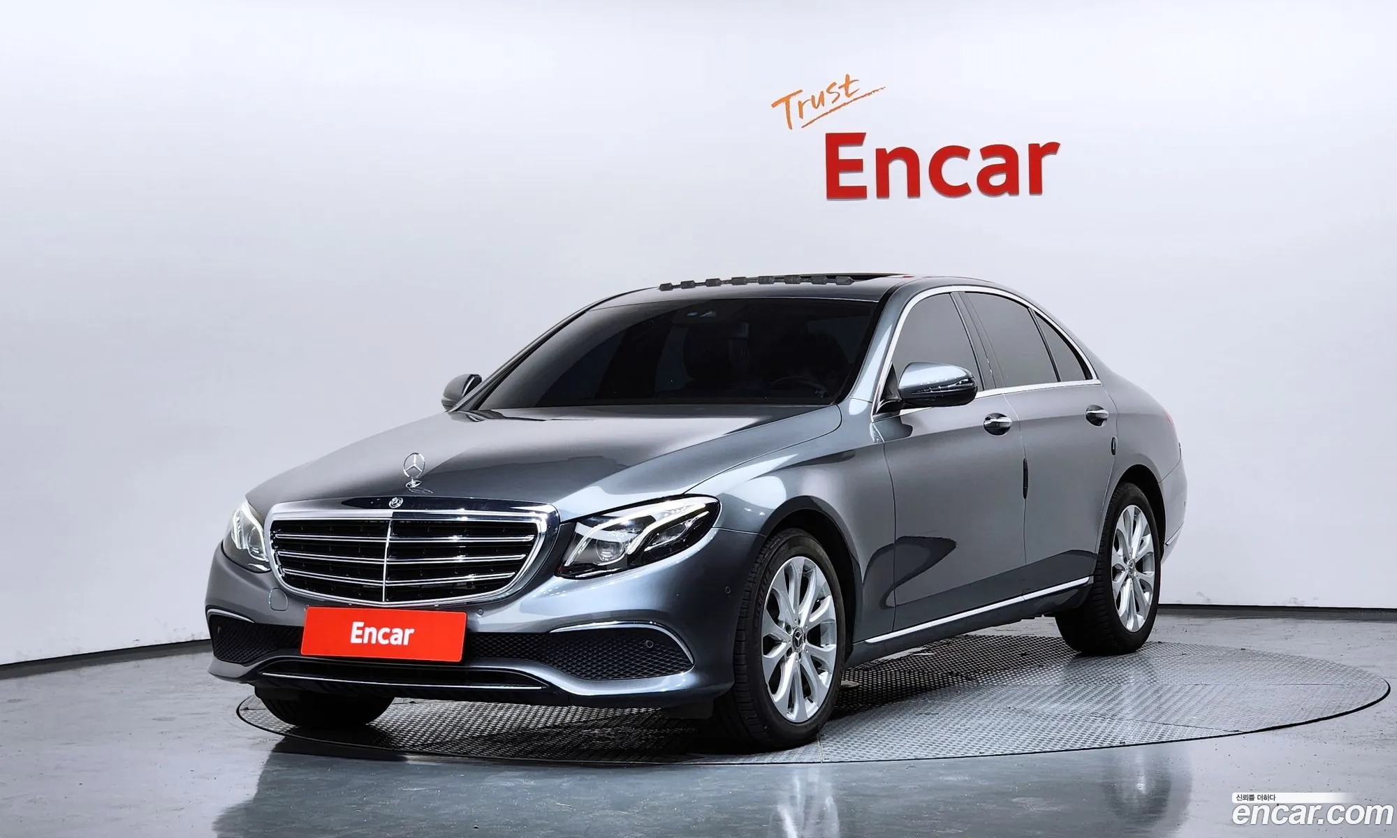 Mercedes-Benz E-Class W213 2019 WDDZF0EB2KA693138 — 9