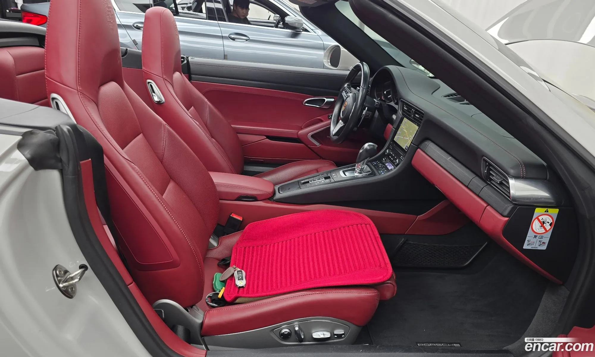 Porsche 911 2018 WP0CB2990JS147168 — 25