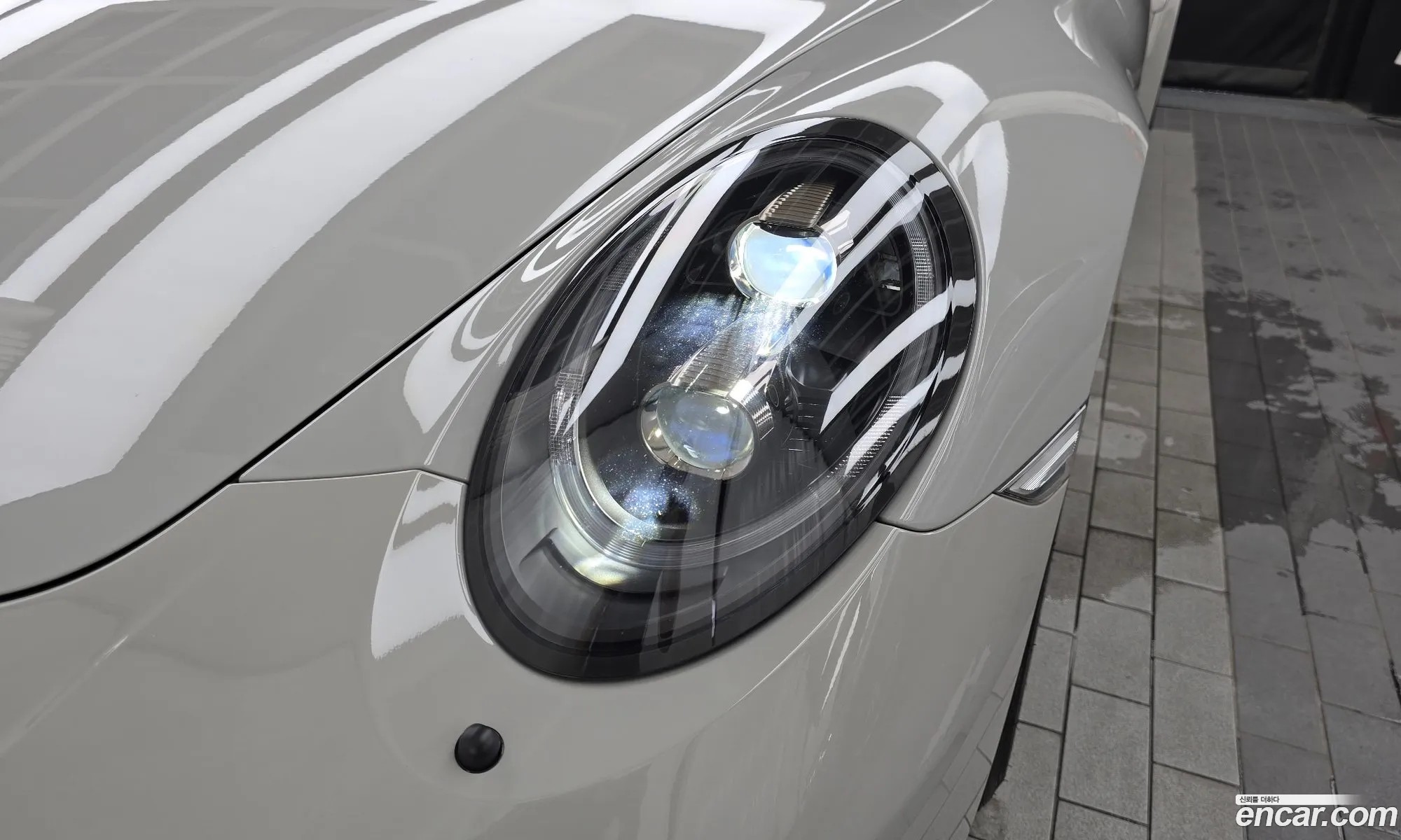 Porsche 911 2018 WP0CB2990JS147168 — 11