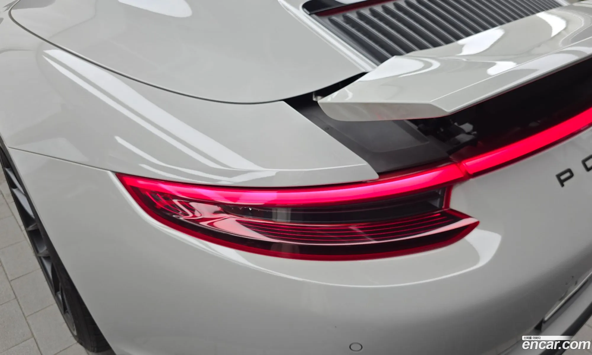 Porsche 911 2018 WP0CB2990JS147168 — 23
