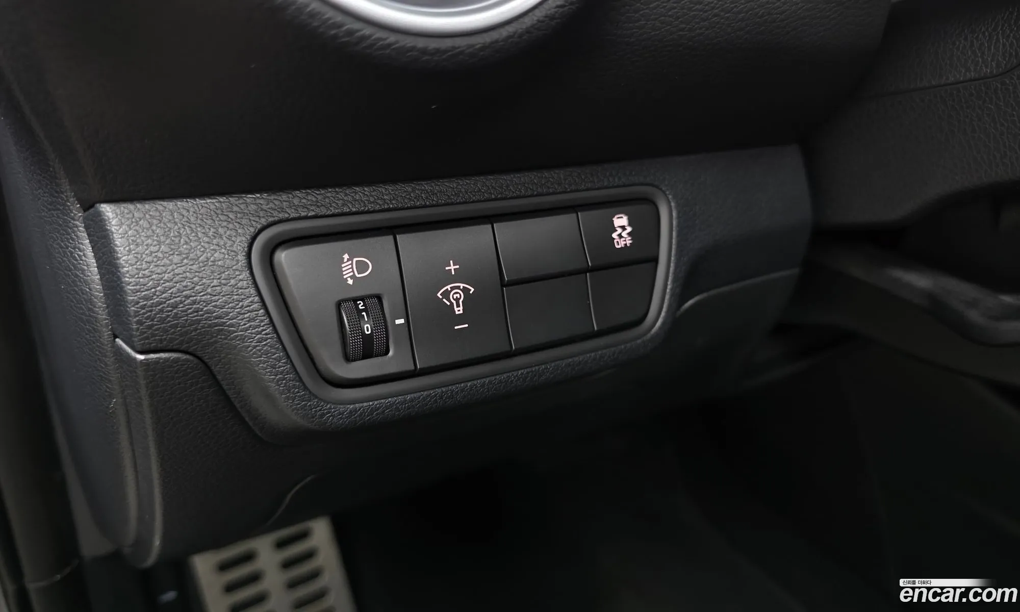 Kia K3 2024 KNAF241BERA206051 — 28