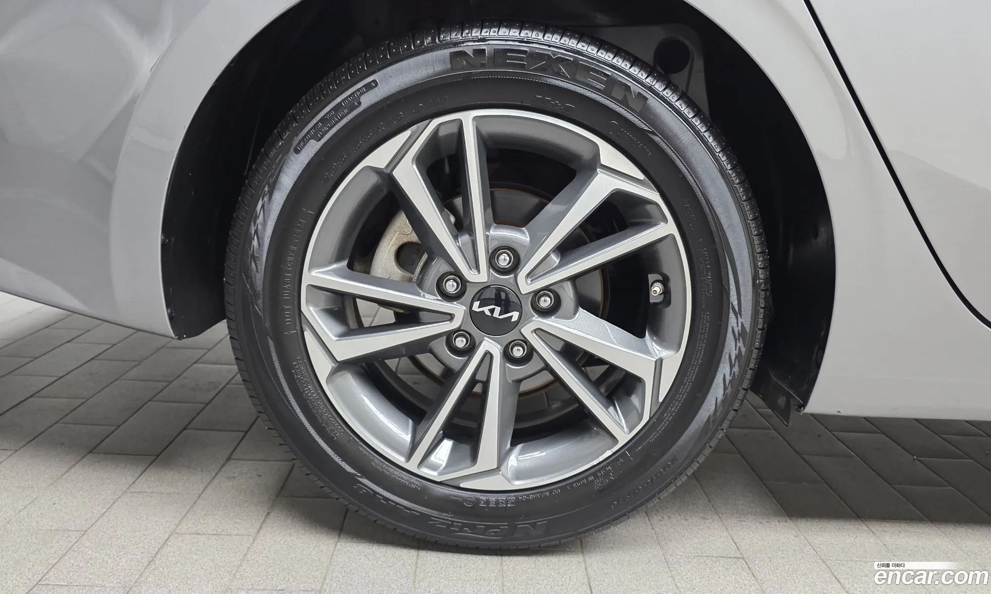 Kia K3 2024 KNAF241BERA206051 — 13