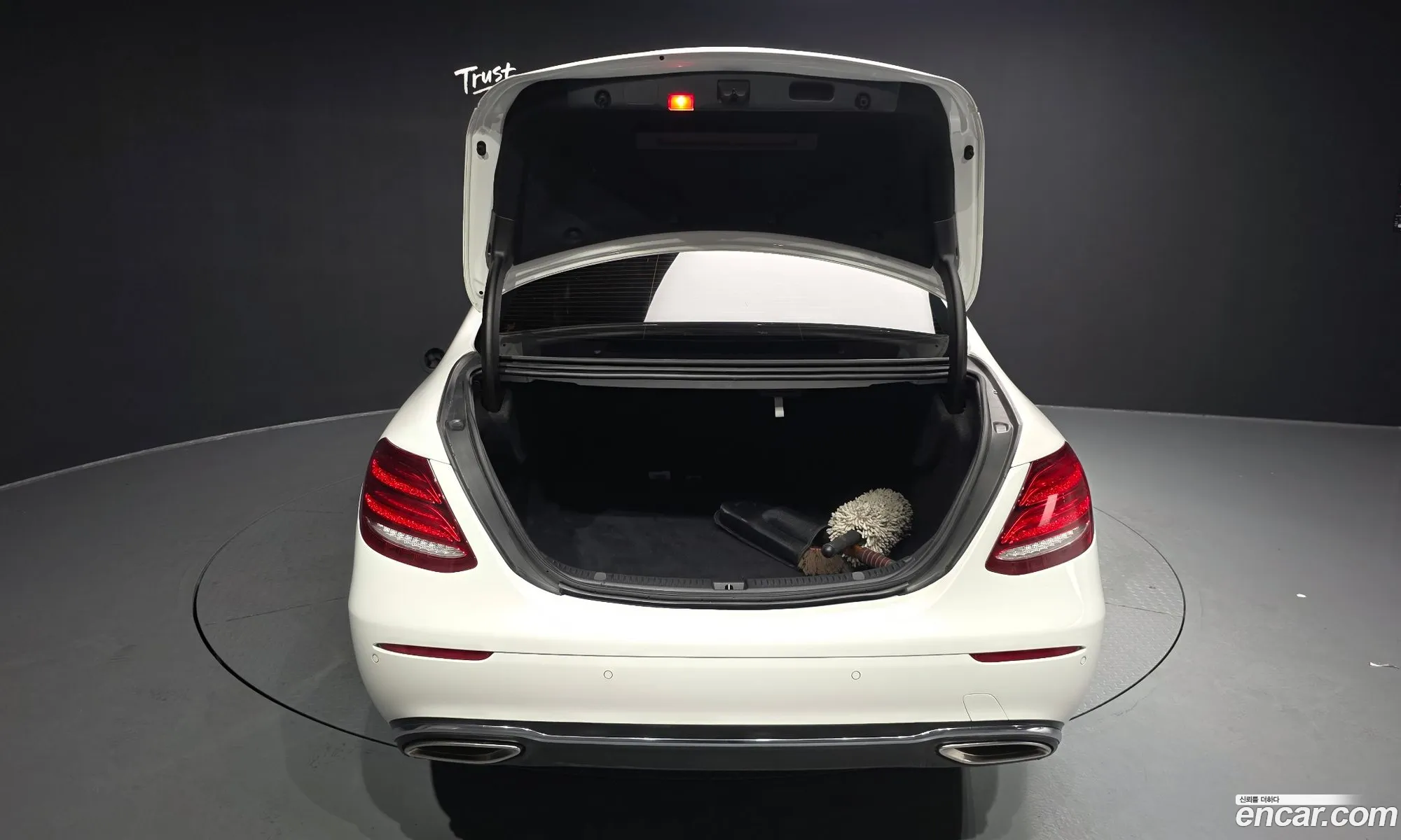 Mercedes-Benz E-Class W213 2018 — 6