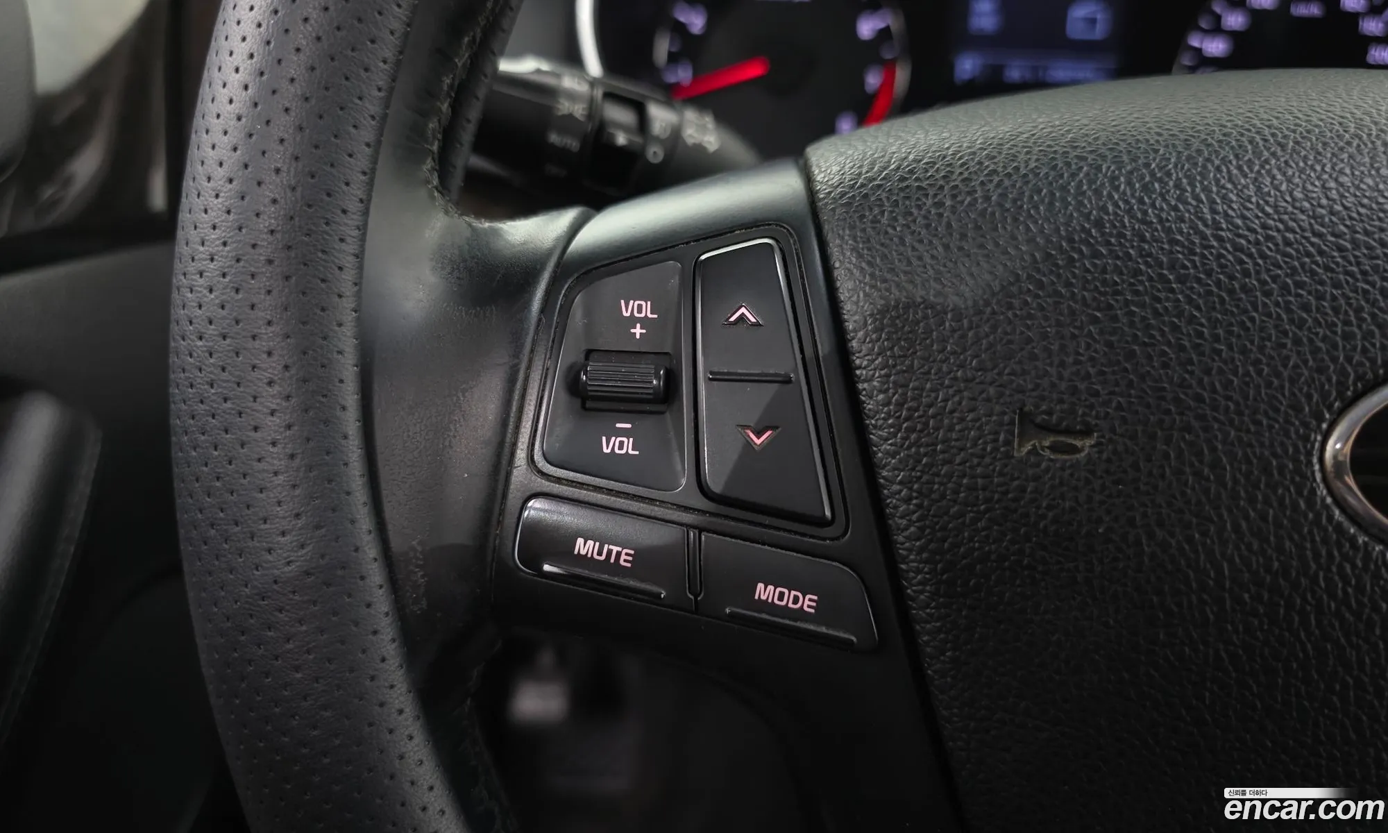 Kia K7 2013 KNALM416BEA152815 — 6