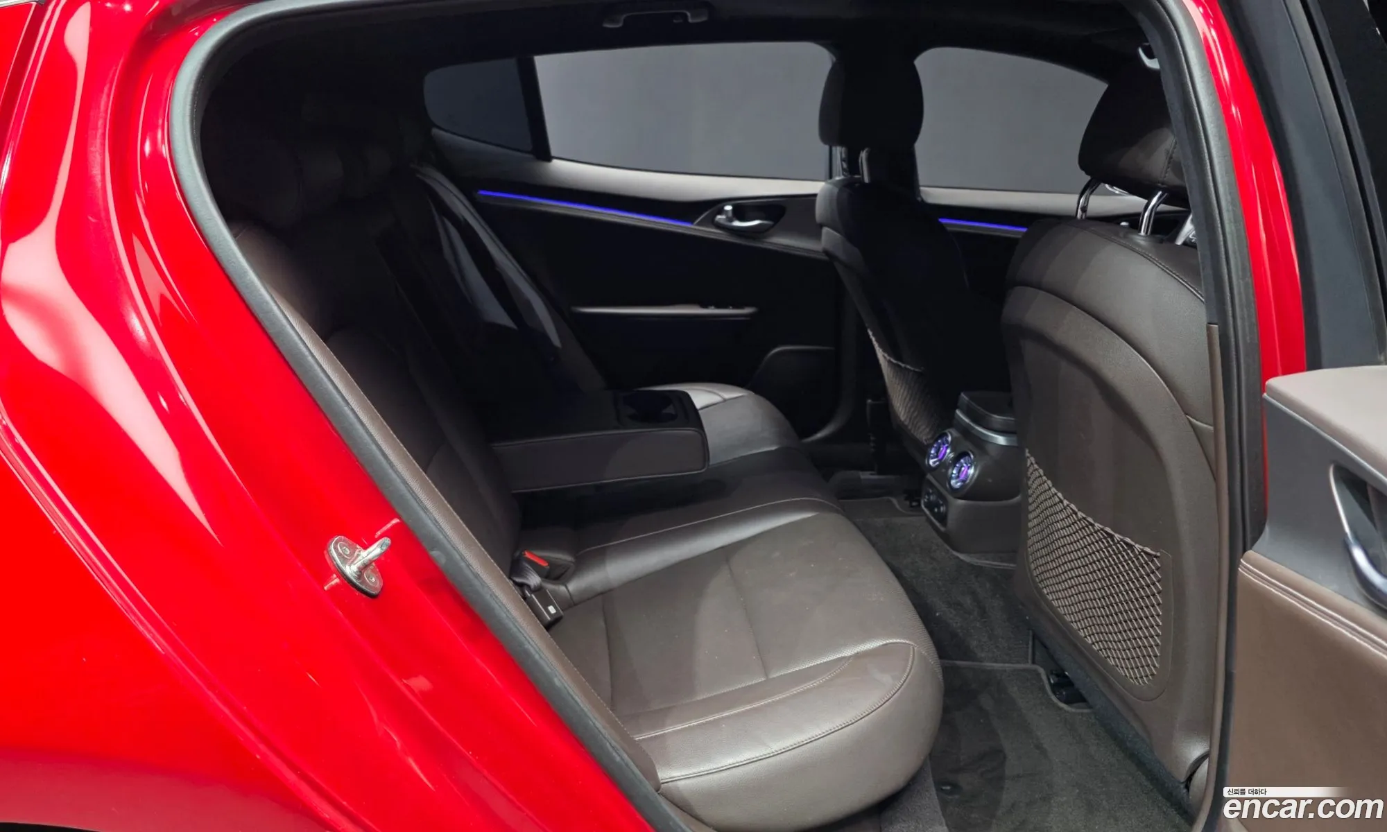 Kia Stinger 2018 KNAE651BDKS045307 — 29