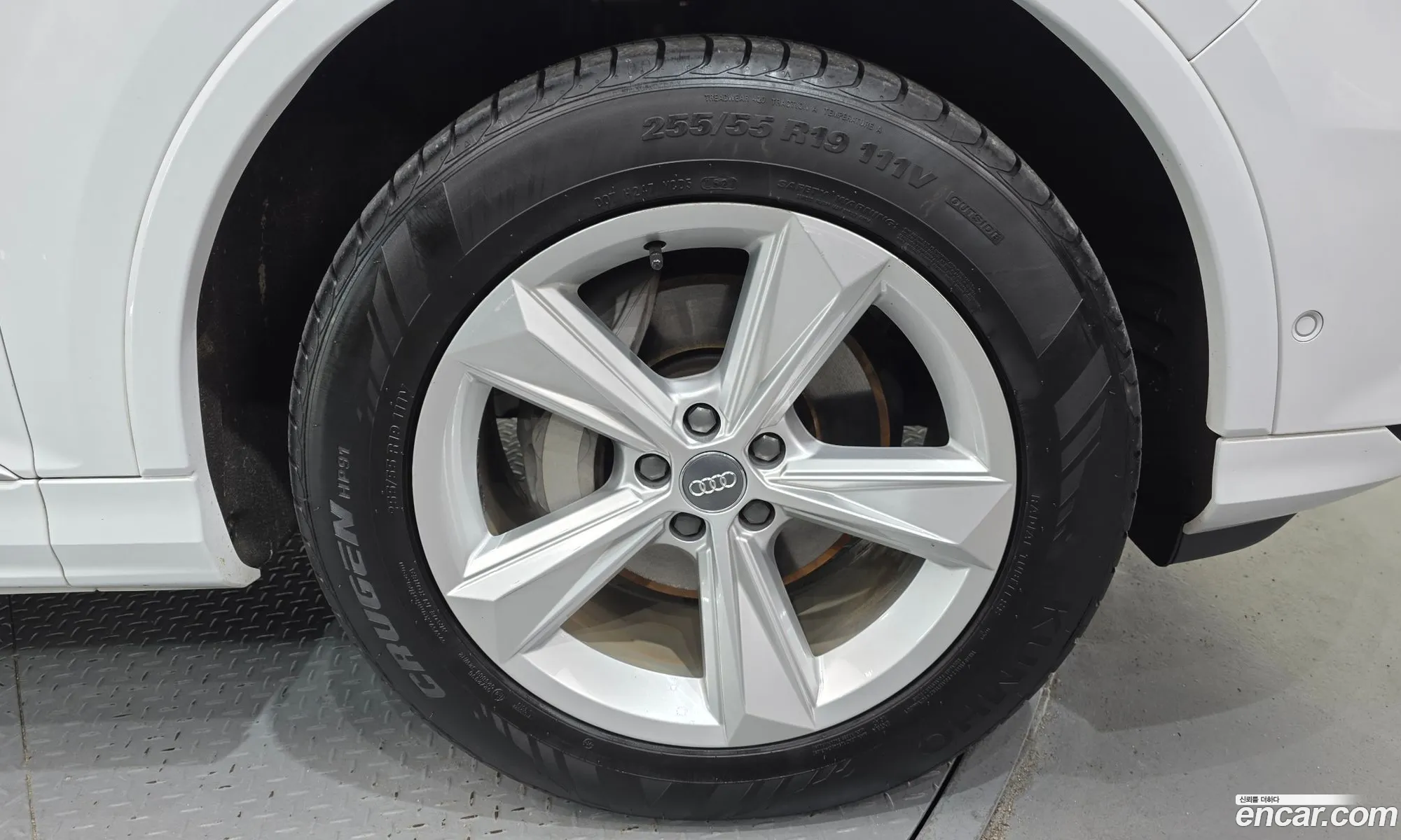 Audi Q7 2021 — 9