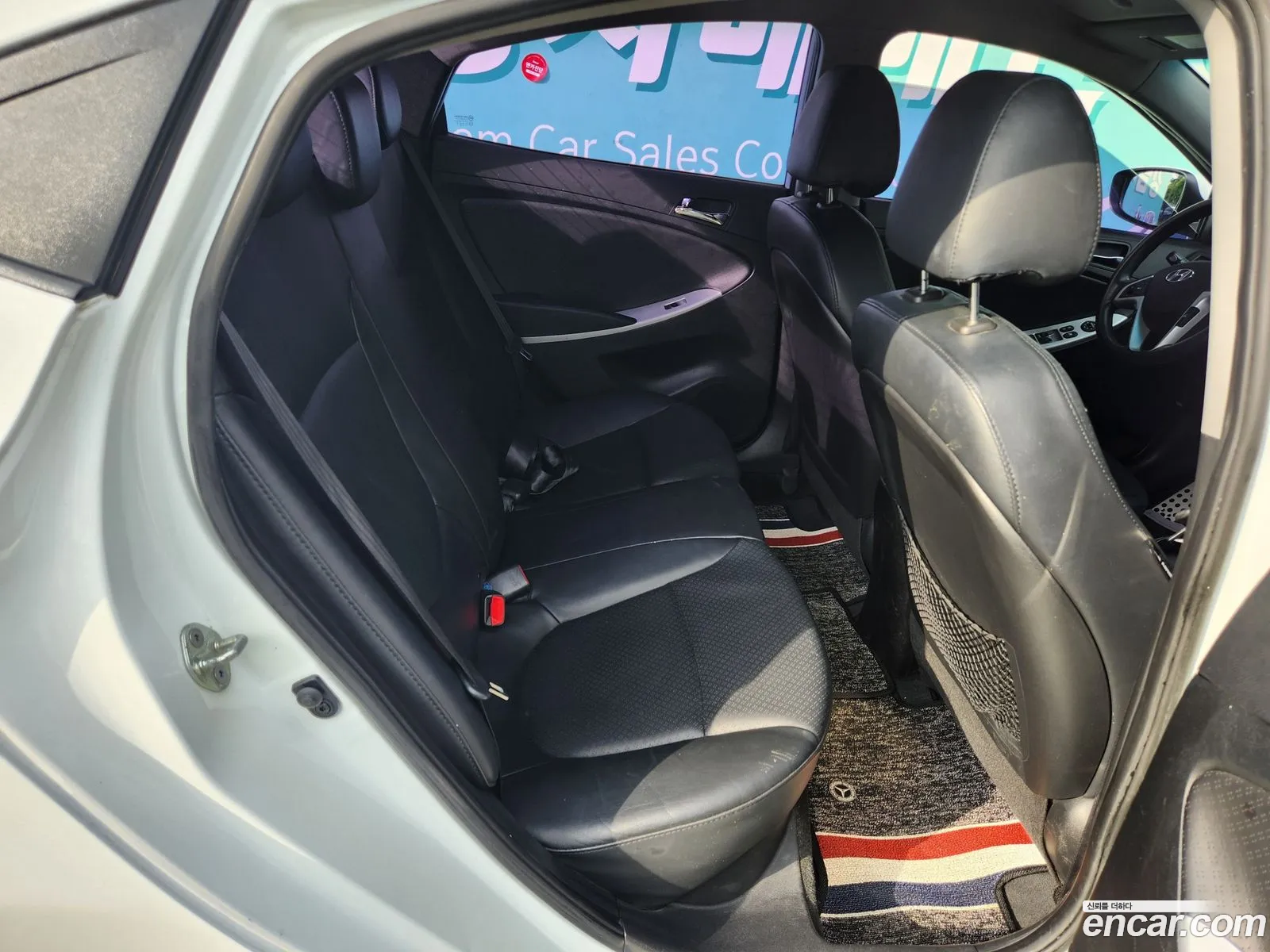Hyundai Accent 2012 — 2