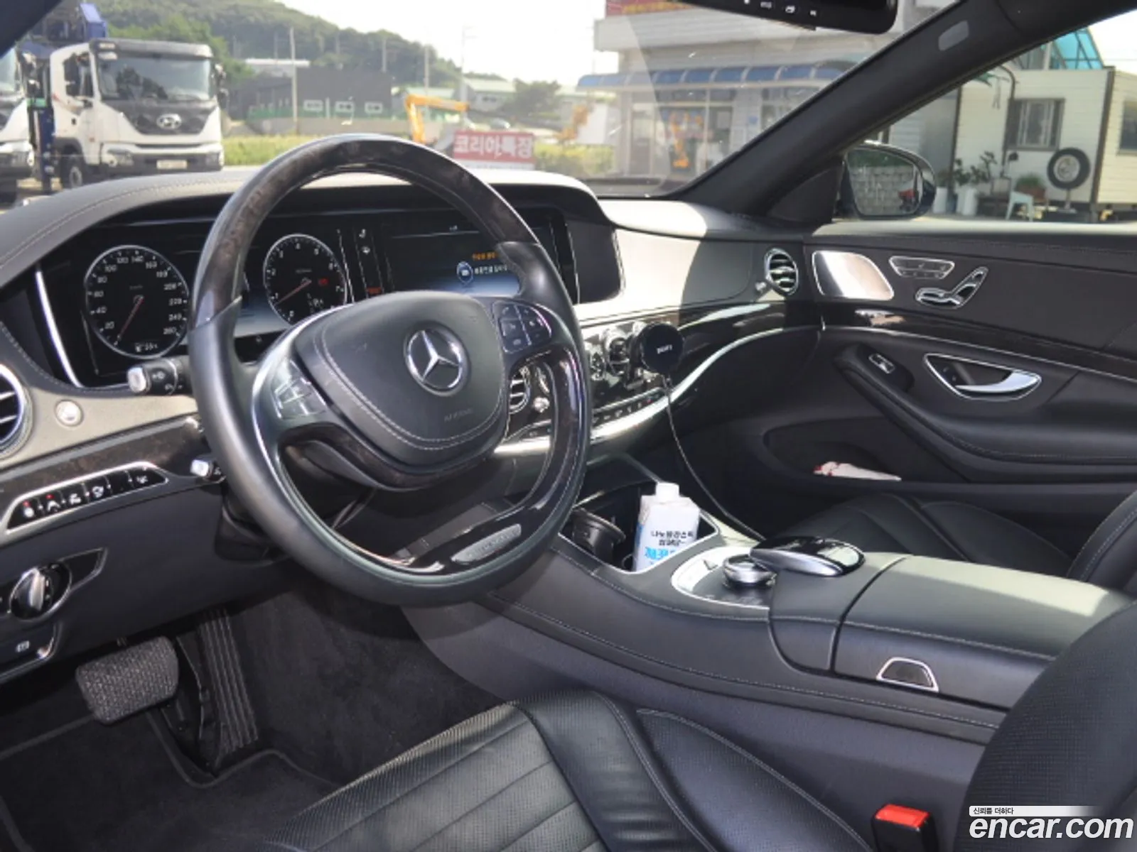 Mercedes-Benz S-Class W222 2016 — 11
