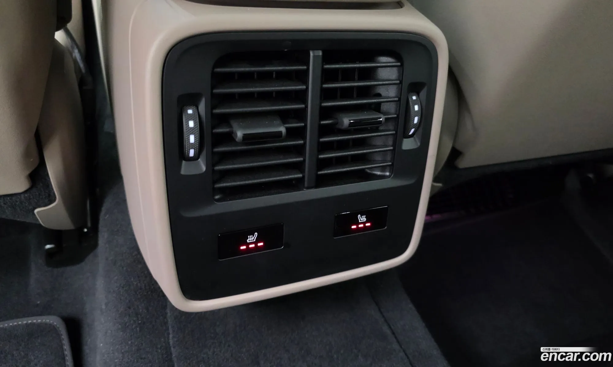 Porsche Taycan 2024 — 12