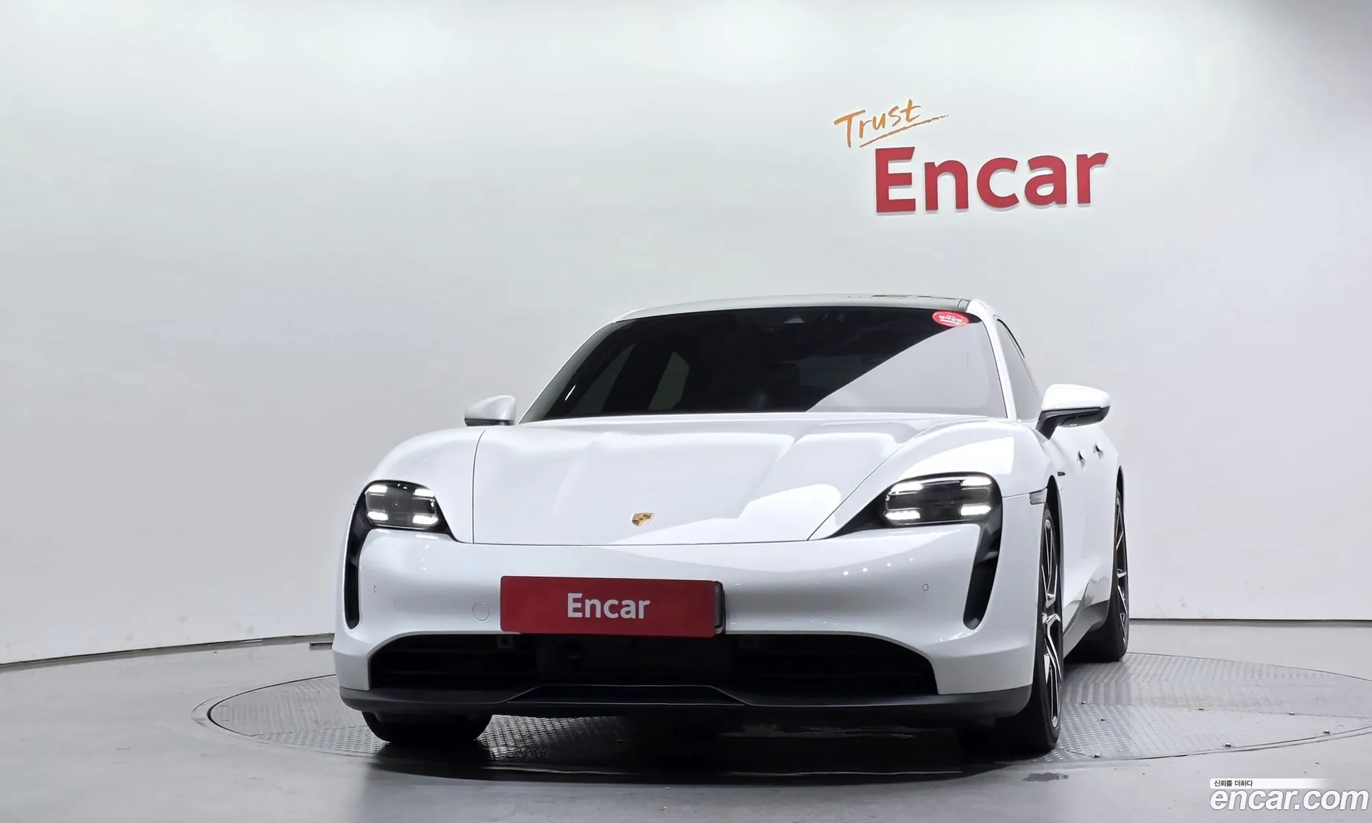 Porsche Taycan 2024 — 6