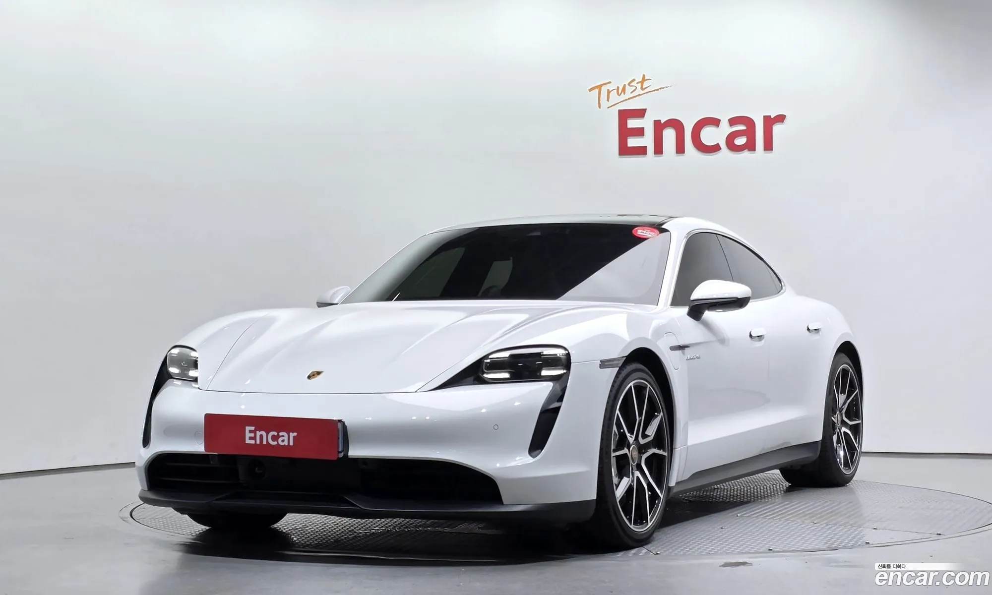 Porsche Taycan 2024 — 33