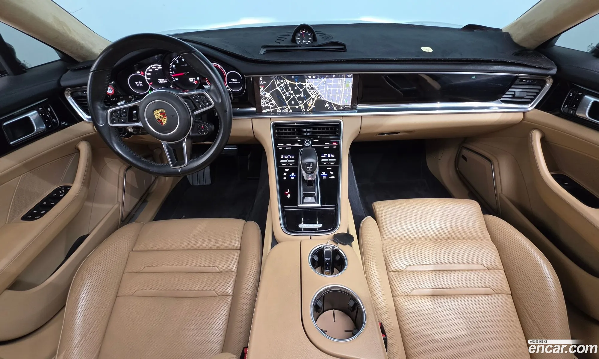 Porsche Panamera 2018 — 4