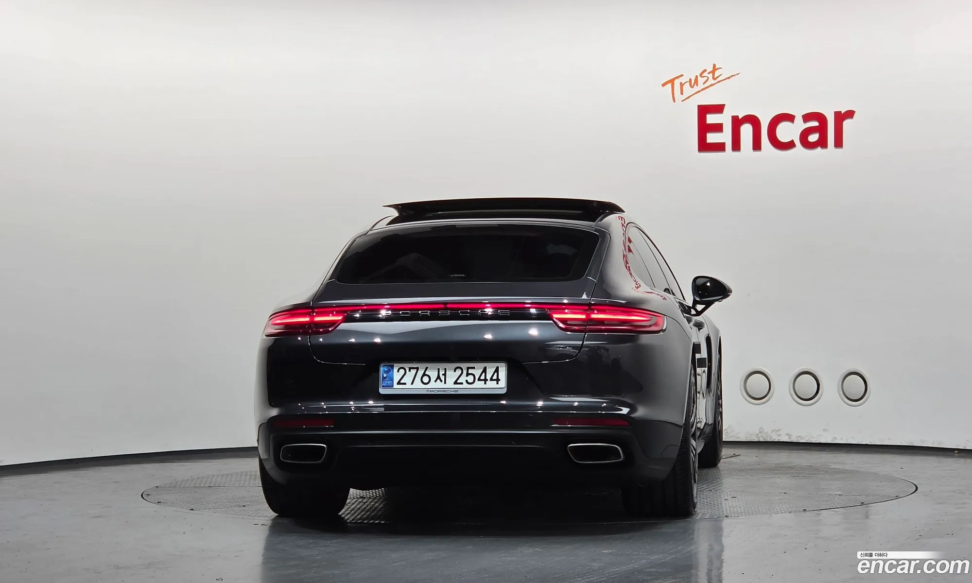 Porsche Panamera 2018 — 18