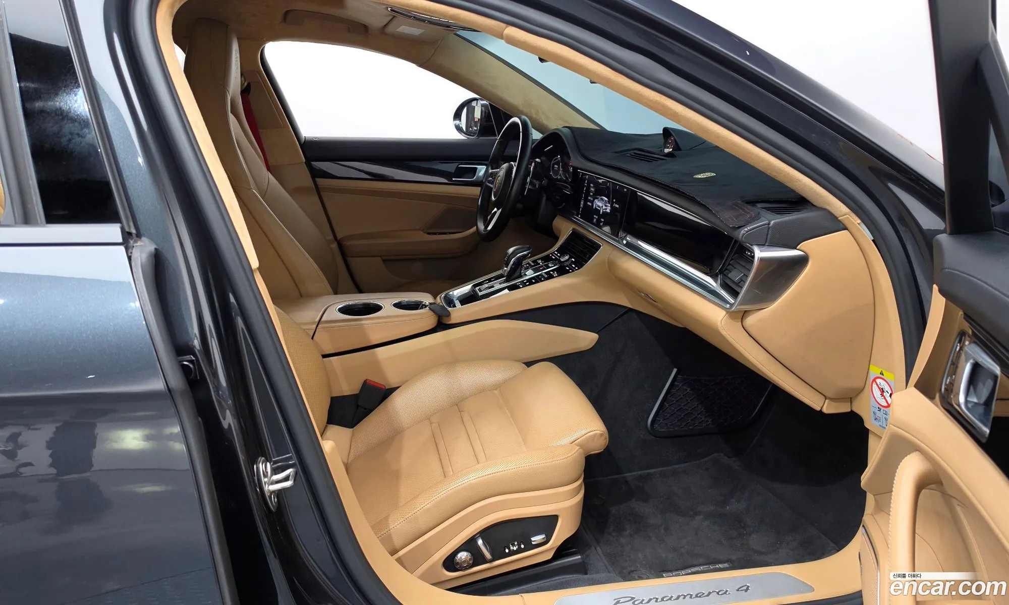 Porsche Panamera 2018 — 12