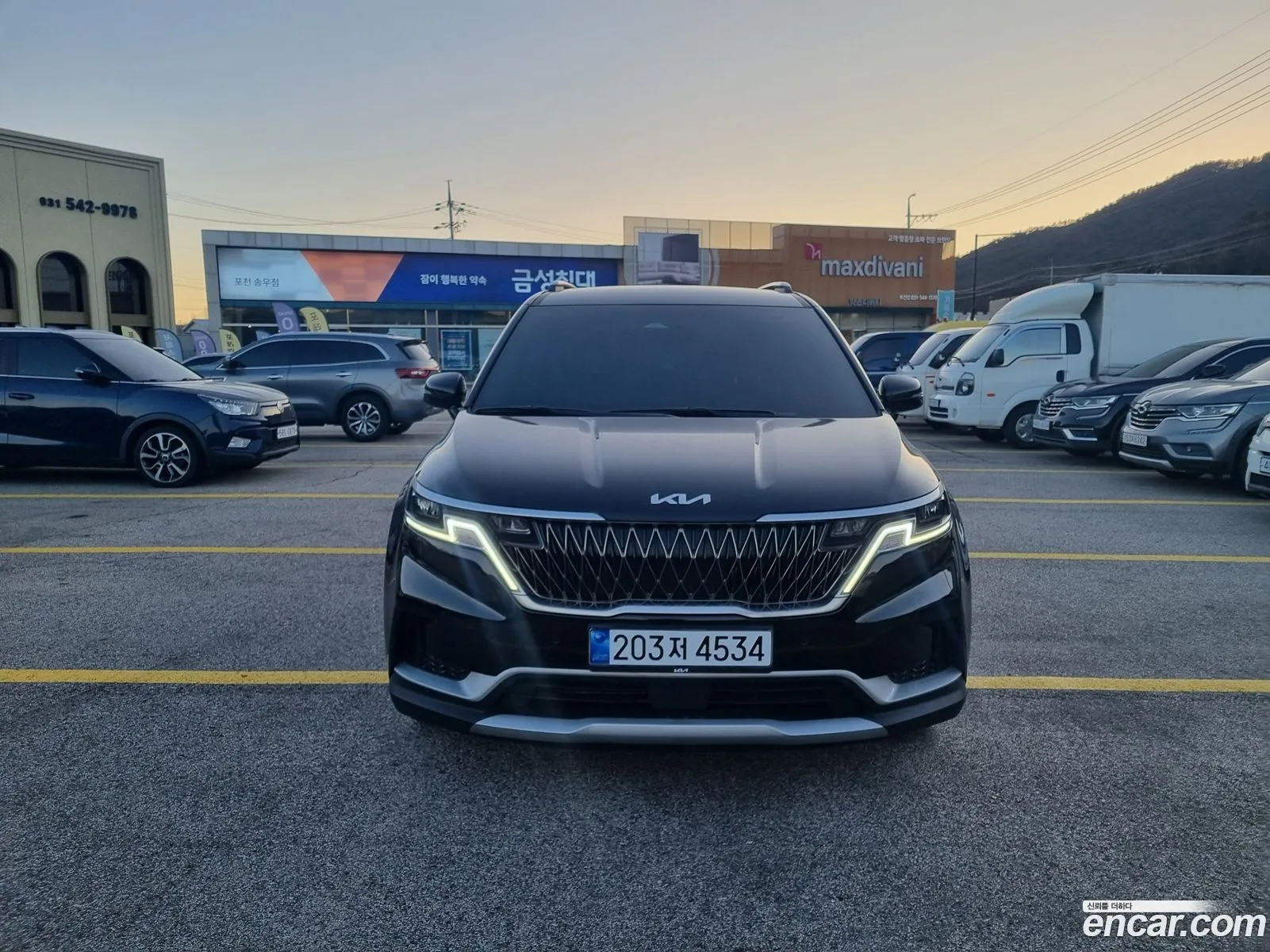 Kia Carnival 2023 — 2