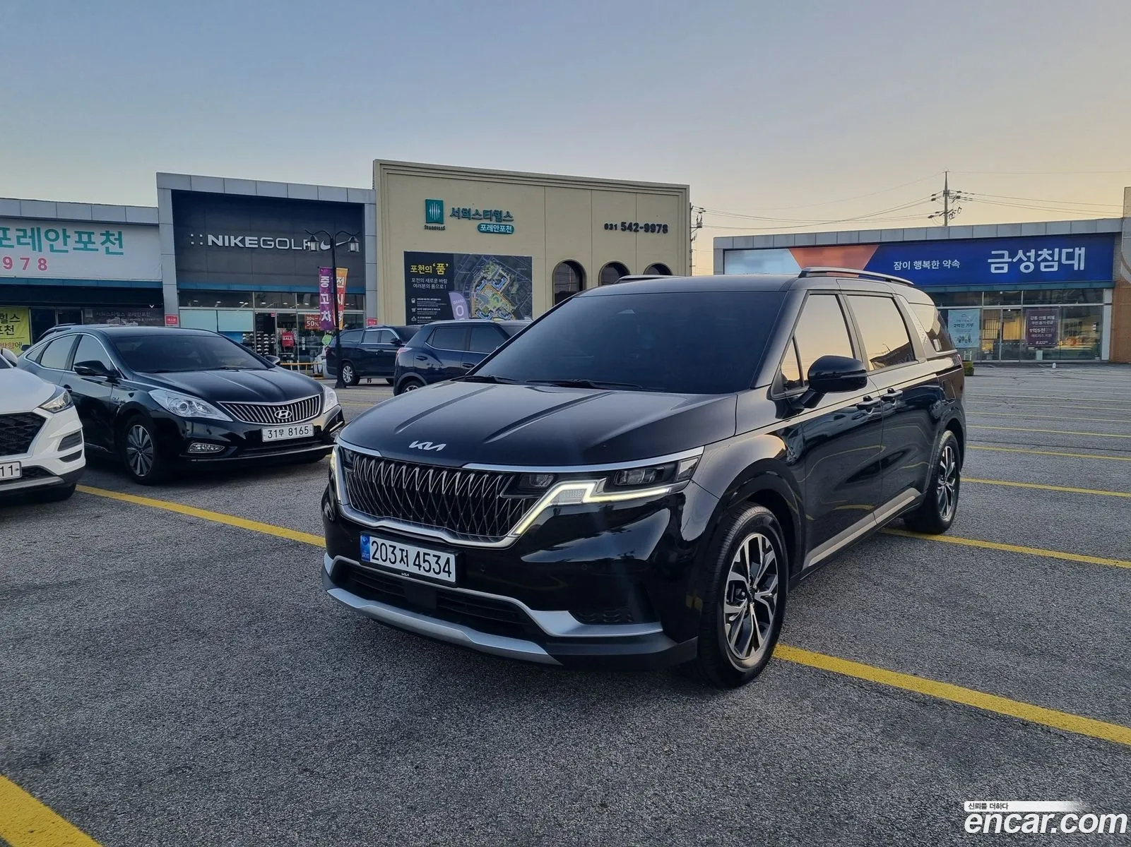Kia Carnival 2023 — 4
