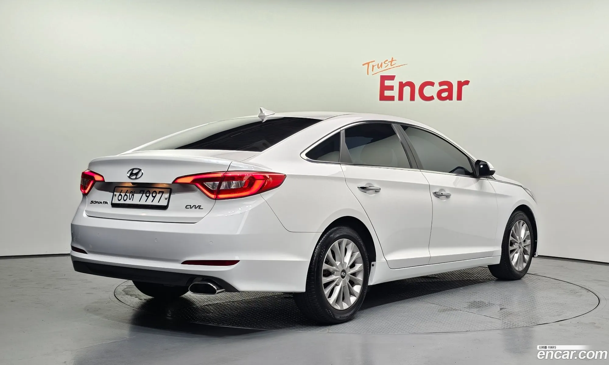 Hyundai LF Sonata 2015 KMHE341CBFA125254 — 28