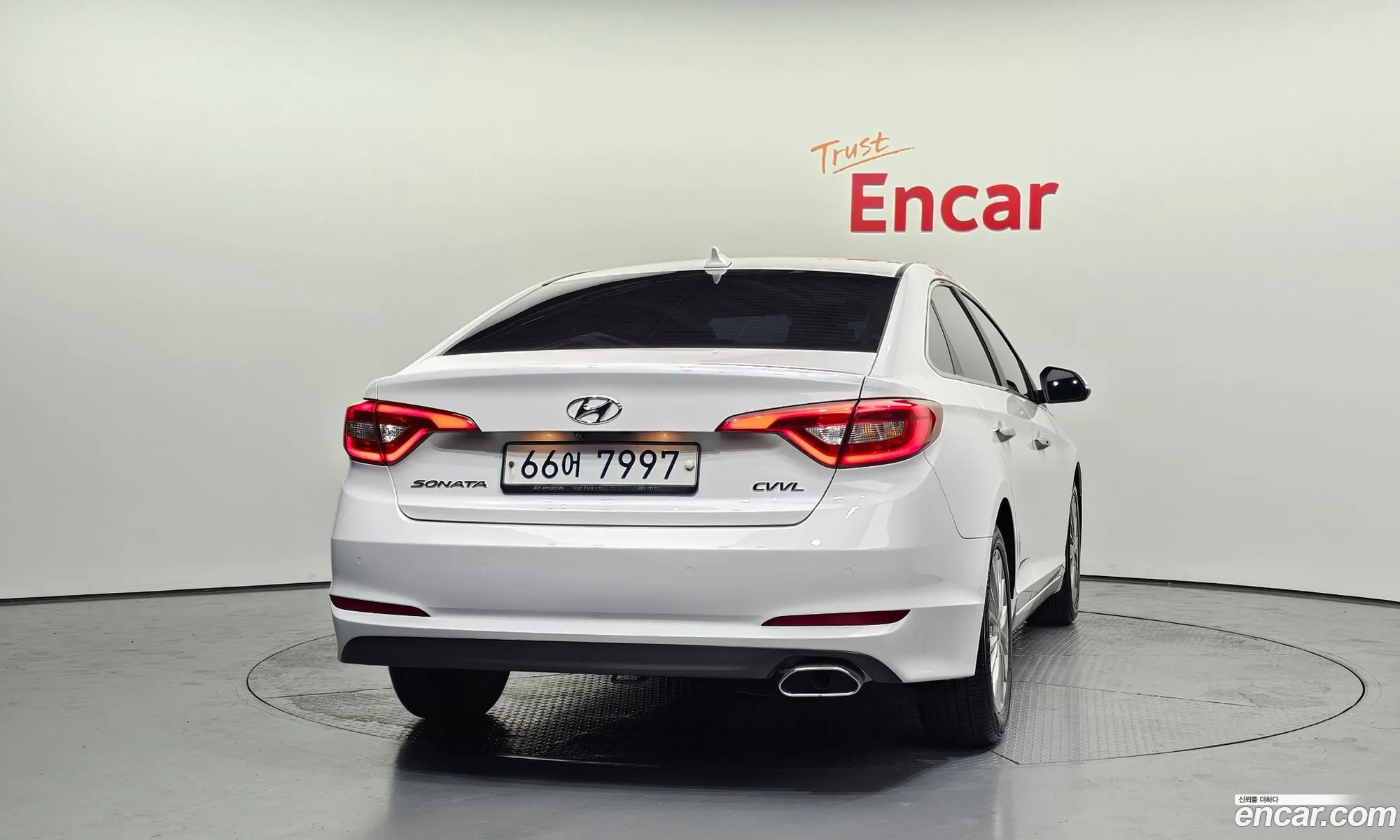 Hyundai LF Sonata 2015 KMHE341CBFA125254 — 20