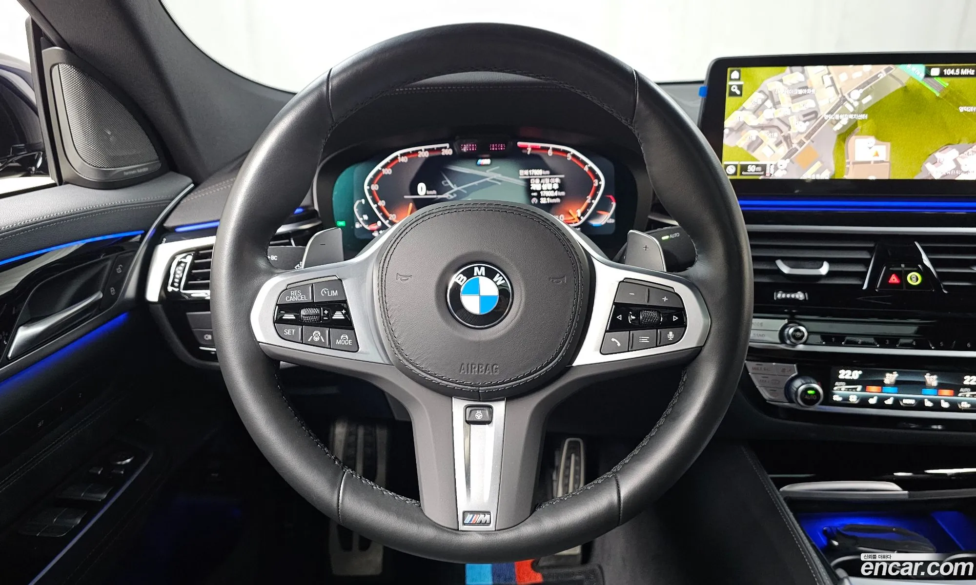 BMW 6 Series GT 2023 WBA61CC04PCM72986 — 24