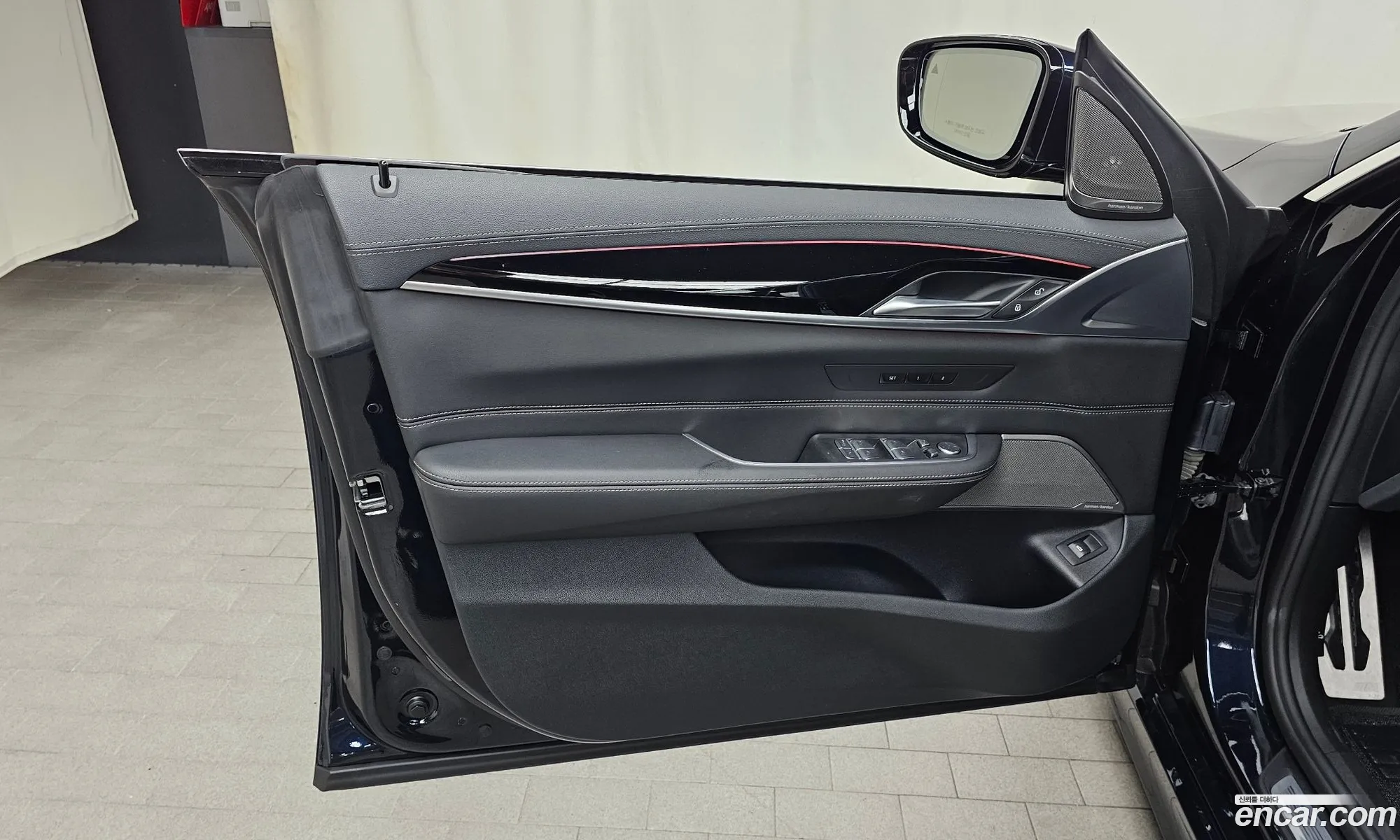 BMW 6 Series GT 2023 WBA61CC04PCM72986 — 31