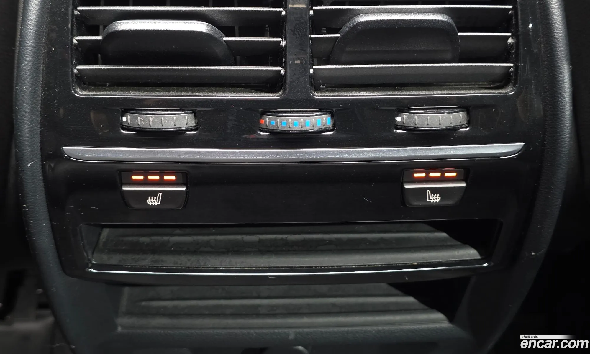 BMW 5 Series 2017 WBAJC3102JG995799 — 31