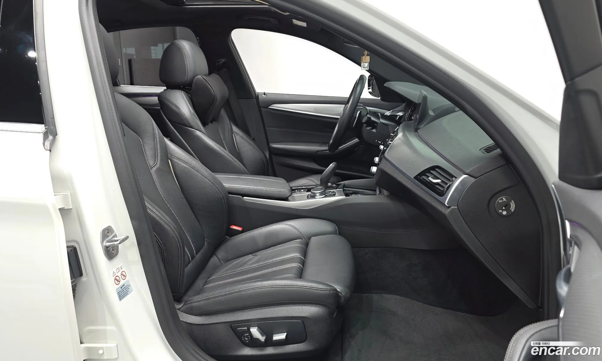 BMW 5 Series 2017 WBAJC3102JG995799 — 22