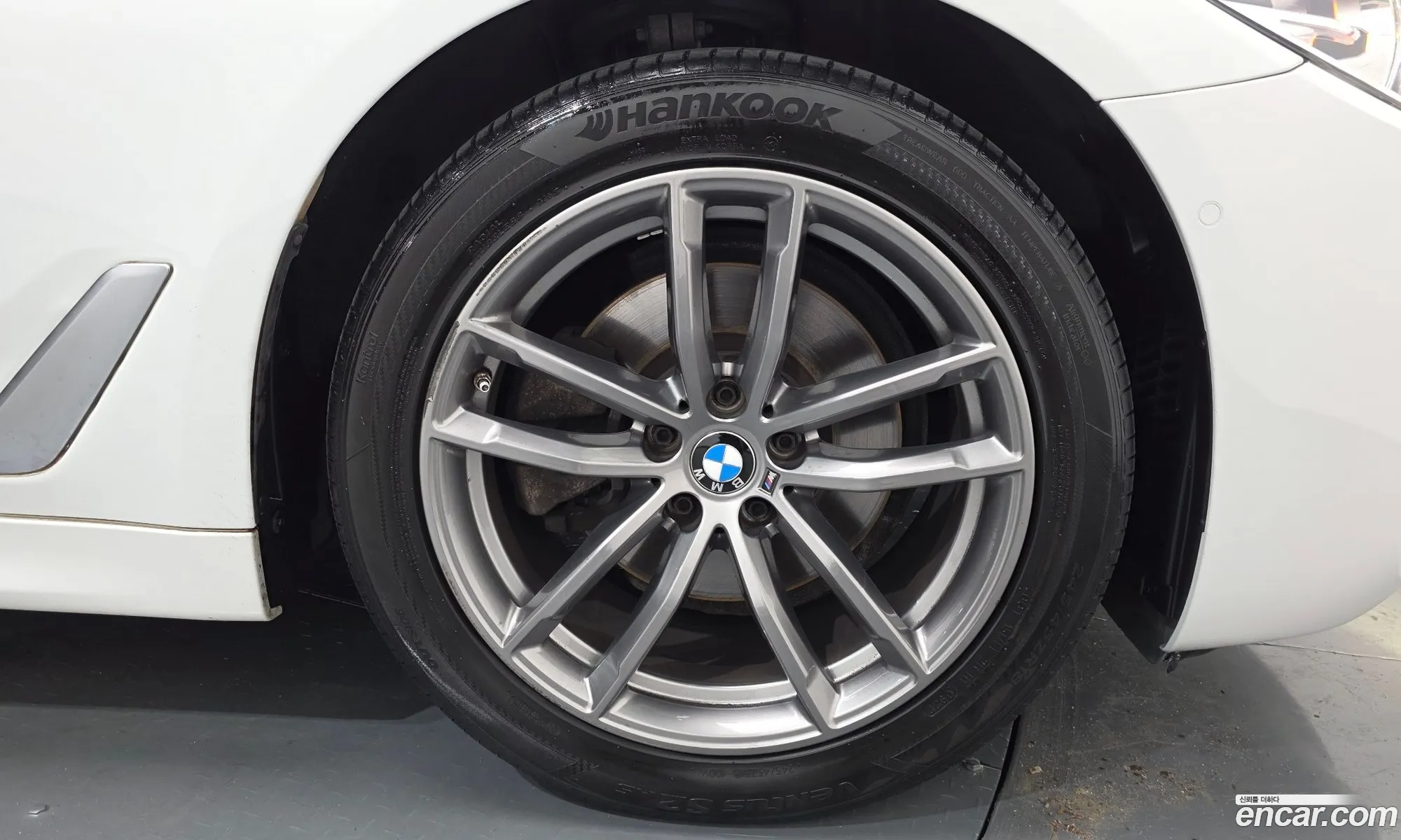 BMW 5 Series 2017 WBAJC3102JG995799 — 6