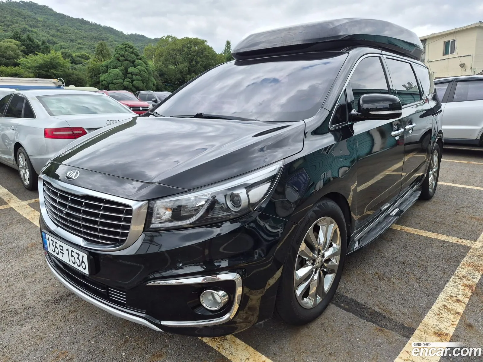 Kia Carnival 2017 — 2