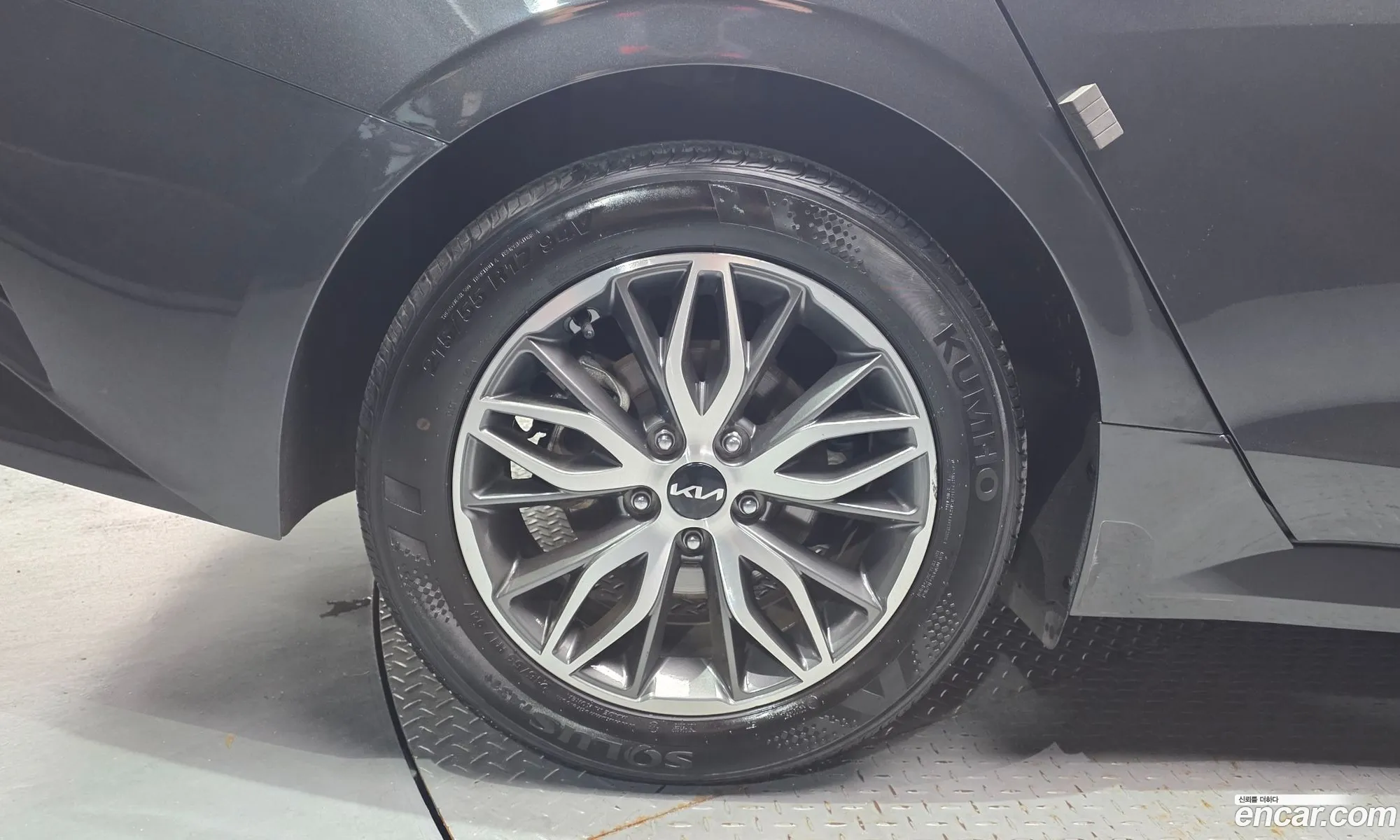 Kia K5 2021 KNAG341ABNA172285 — 19