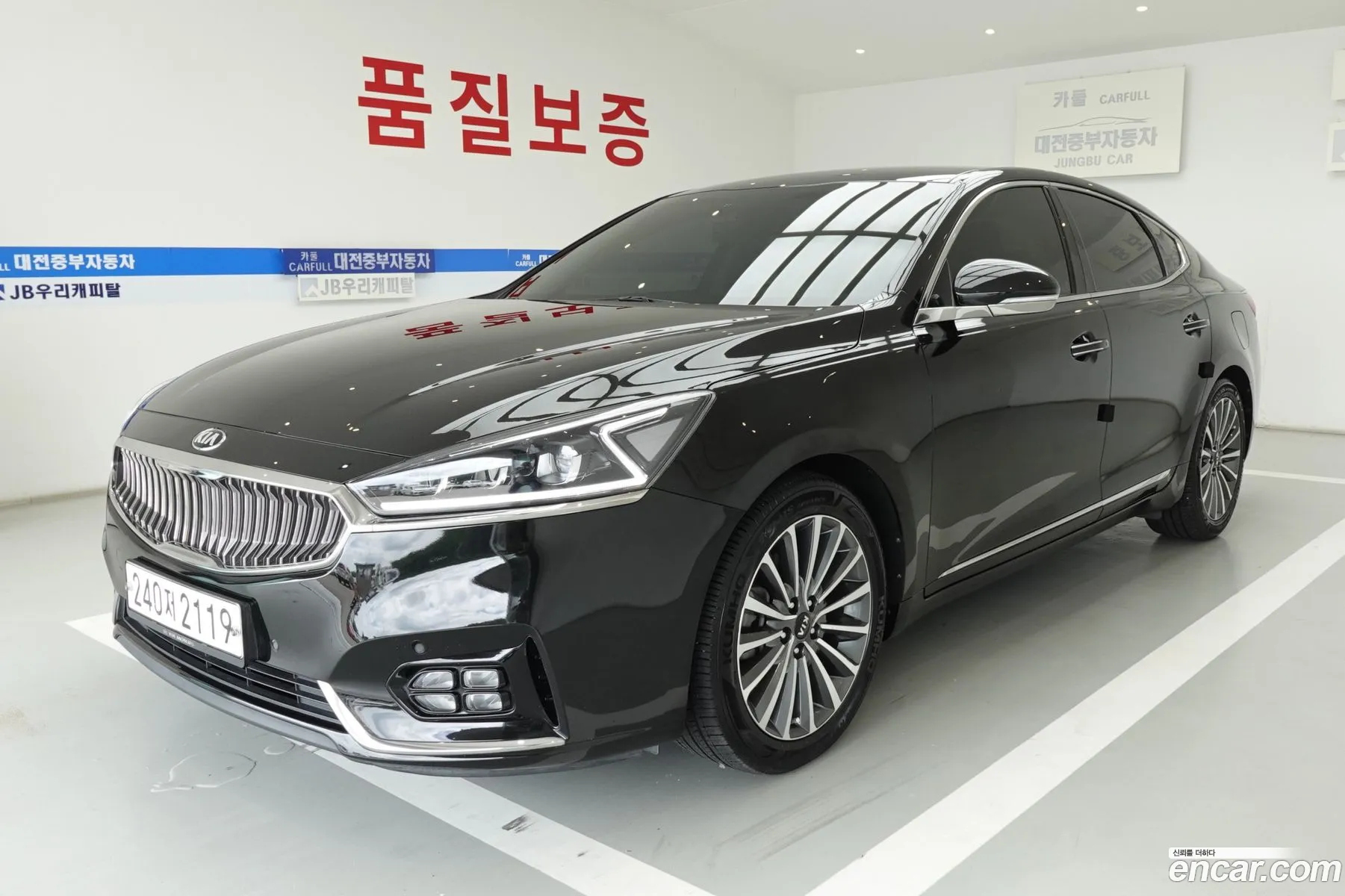 Kia K7 2018 — 2