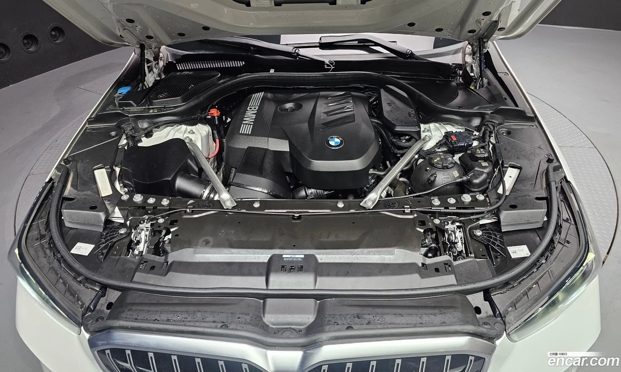 BMW 5 Series 2024 — 21