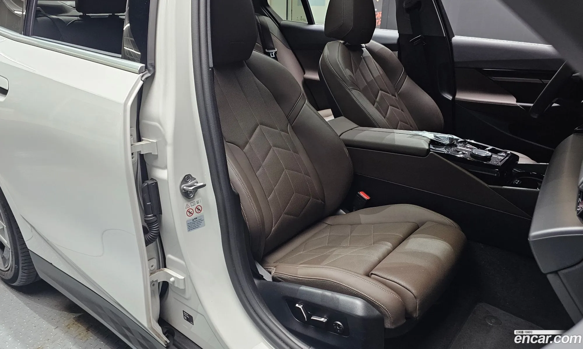 BMW 5 Series 2024 — 17