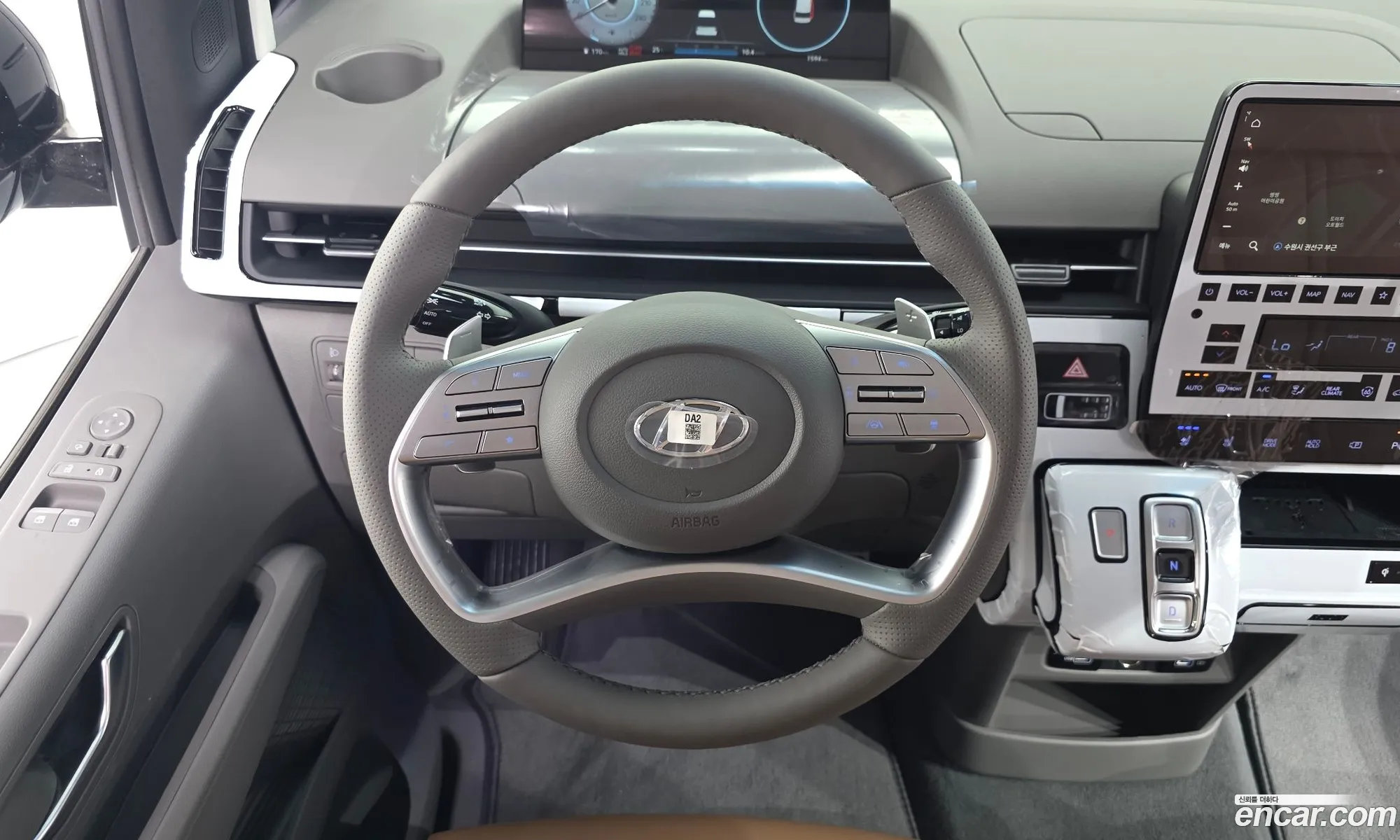 Hyundai Staria 2023 — 11
